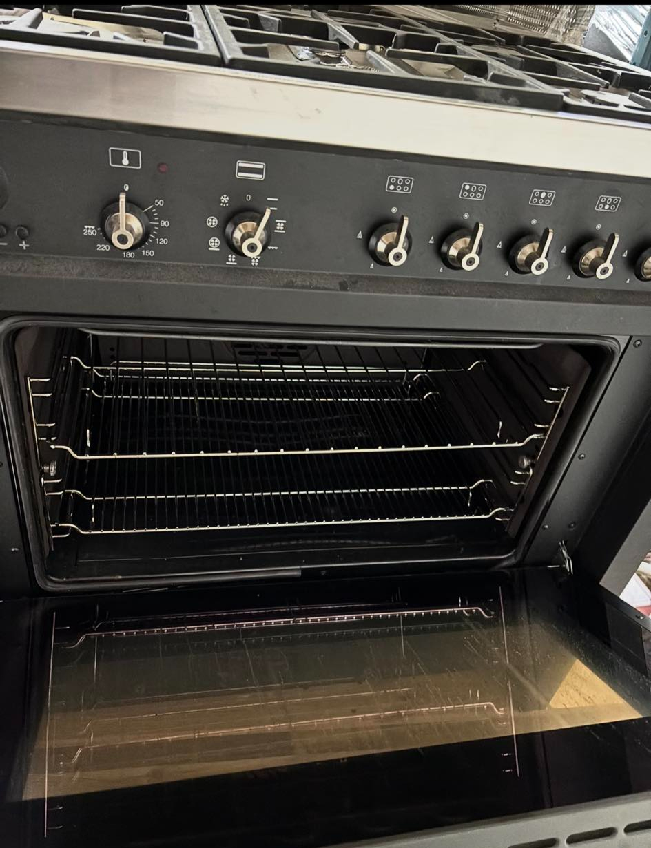 SELT / SOLD - Glæsileg SMEG Gaseldavél - Eirvík 6 brennarar - Breidd 90 3