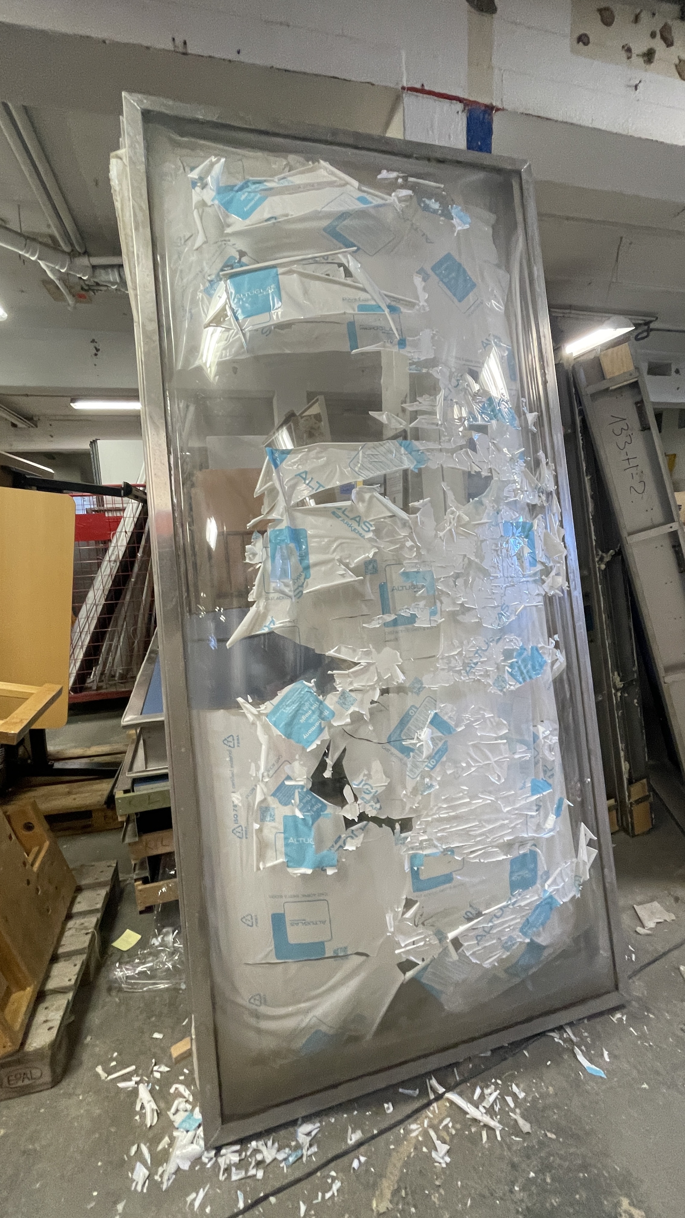 SELT / SOLD - Þakgluggi, L300 x B150 sm. 4