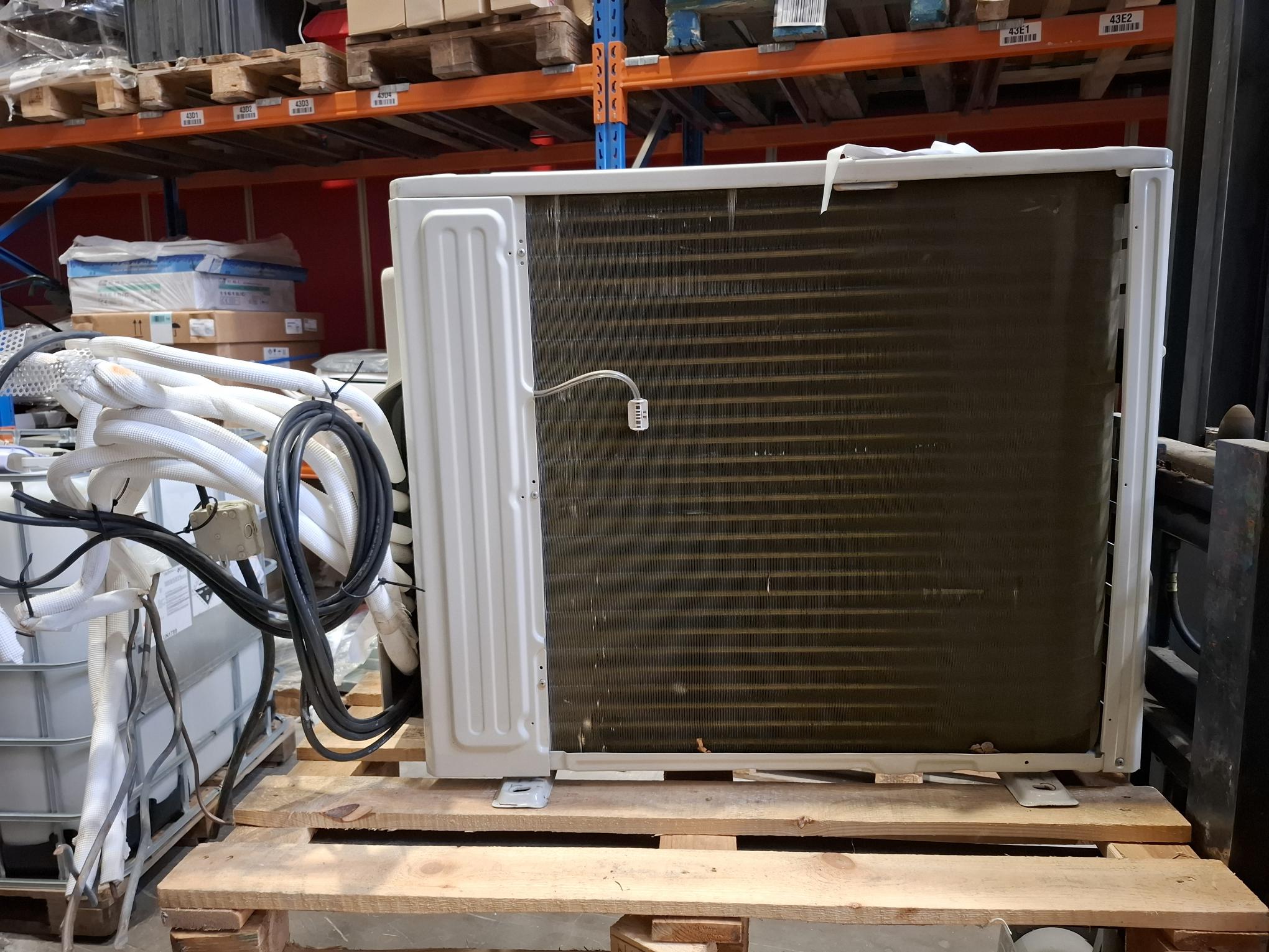 SELT / SOLD Zymetric loftkælingakerfi (Split Unit, 3 innitæki + 1 úttæki) 3