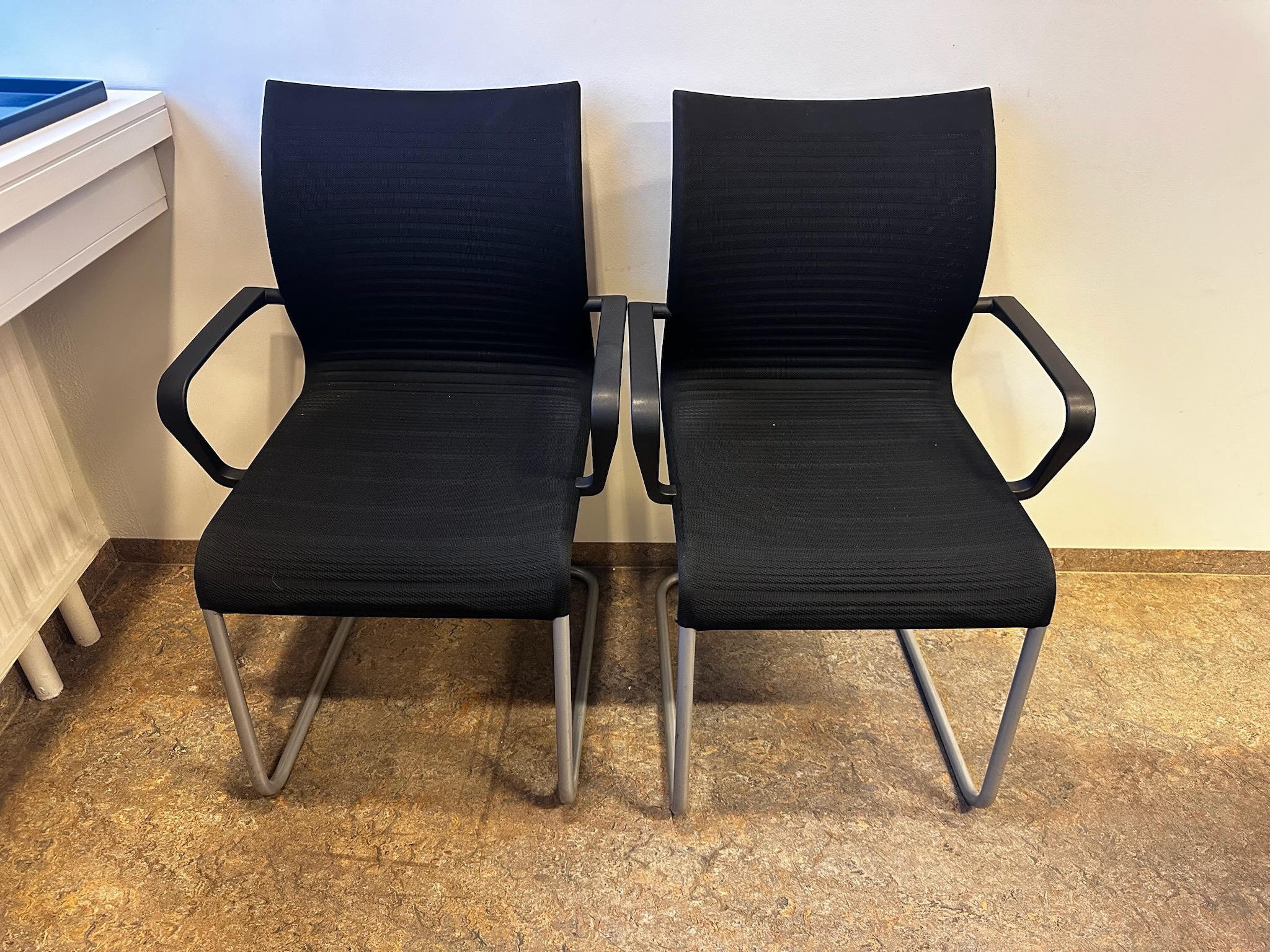 SELT / SOLD Interstuhl fundarstólar 2