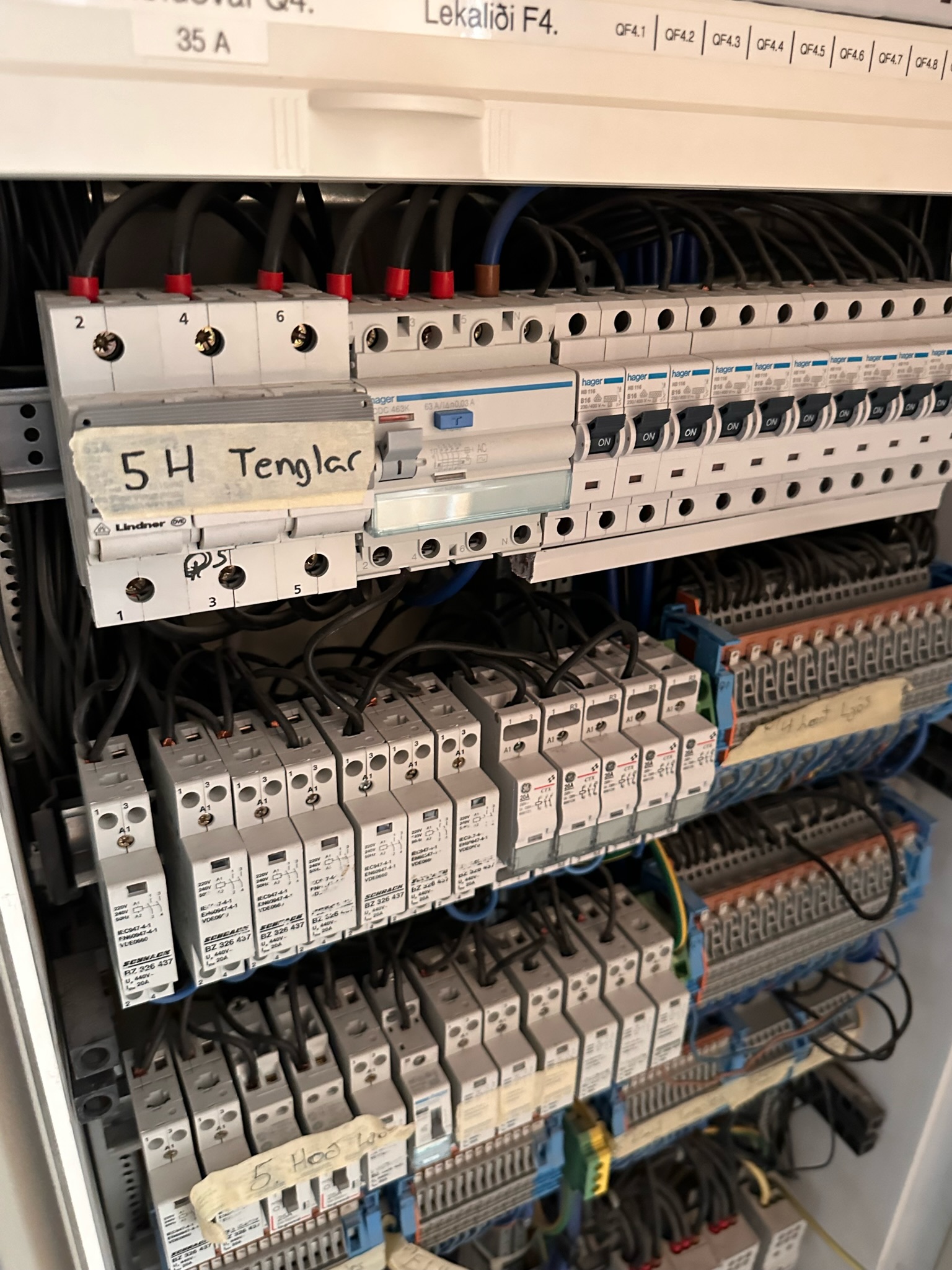 SELT / SOLD Rafmagnstafla 7