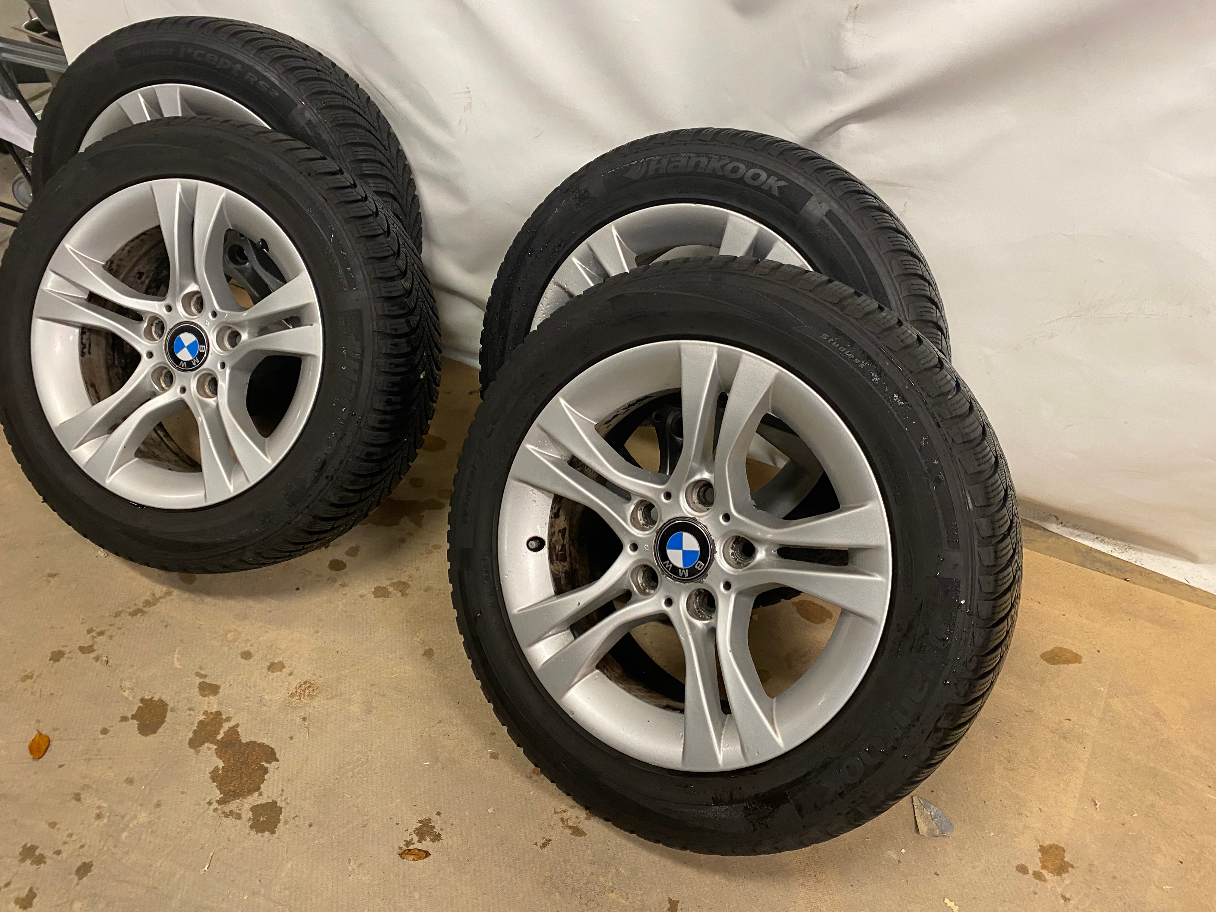SELT / SOLD Hankook Winter icept RS2 heilsársdekk á álfelgum - 205/55 R16 91T 3