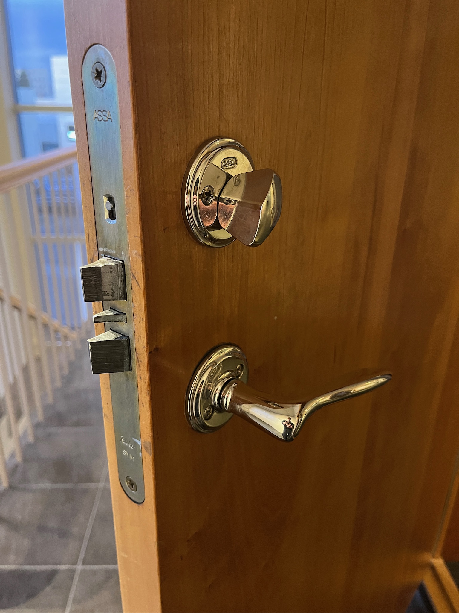 SELT / SOLD - Hurð með pumpu 5