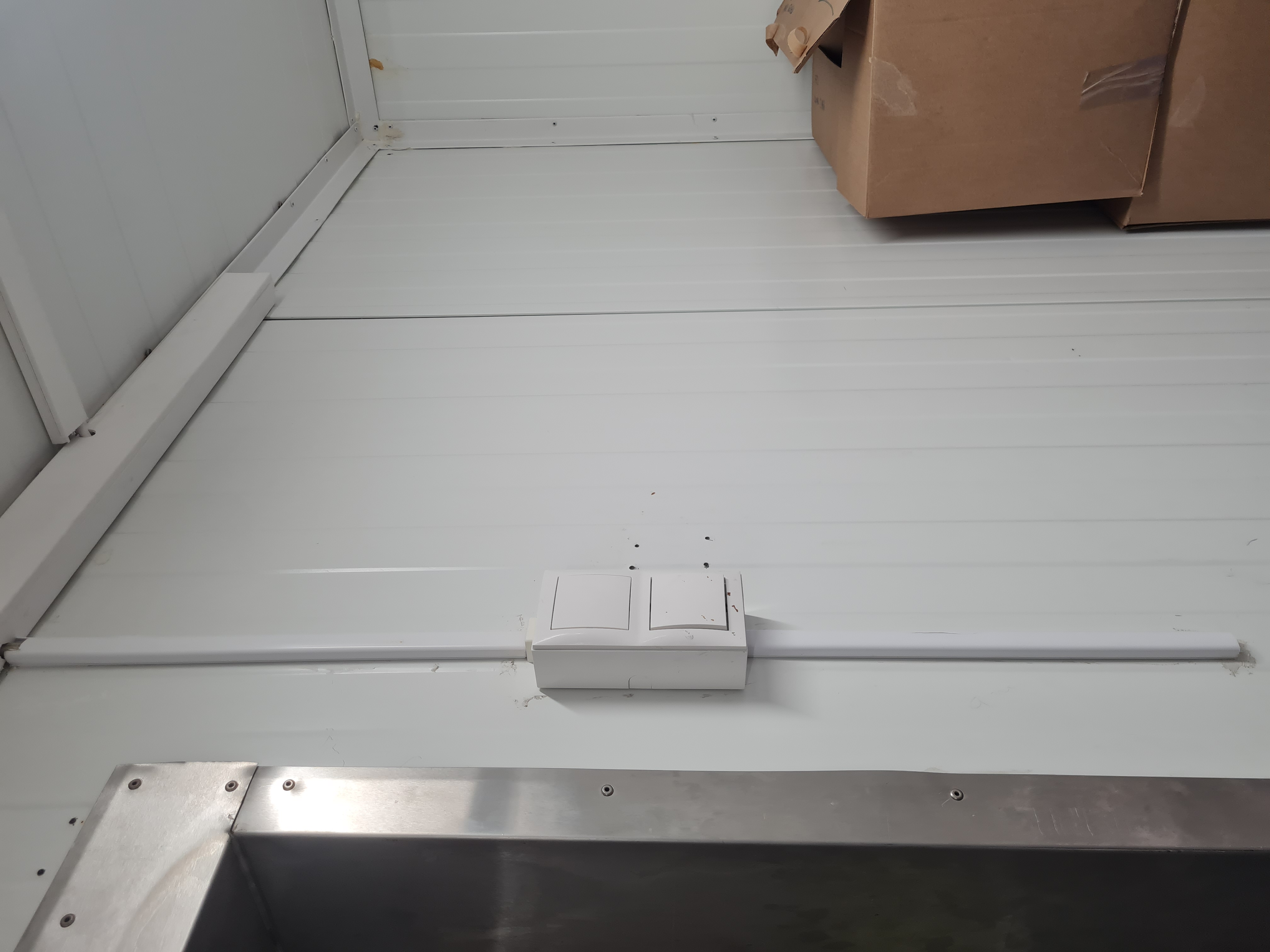 SELT / SOLD - Frystiklefi manngengur 23 fm - 440 sm x 540 sm 5