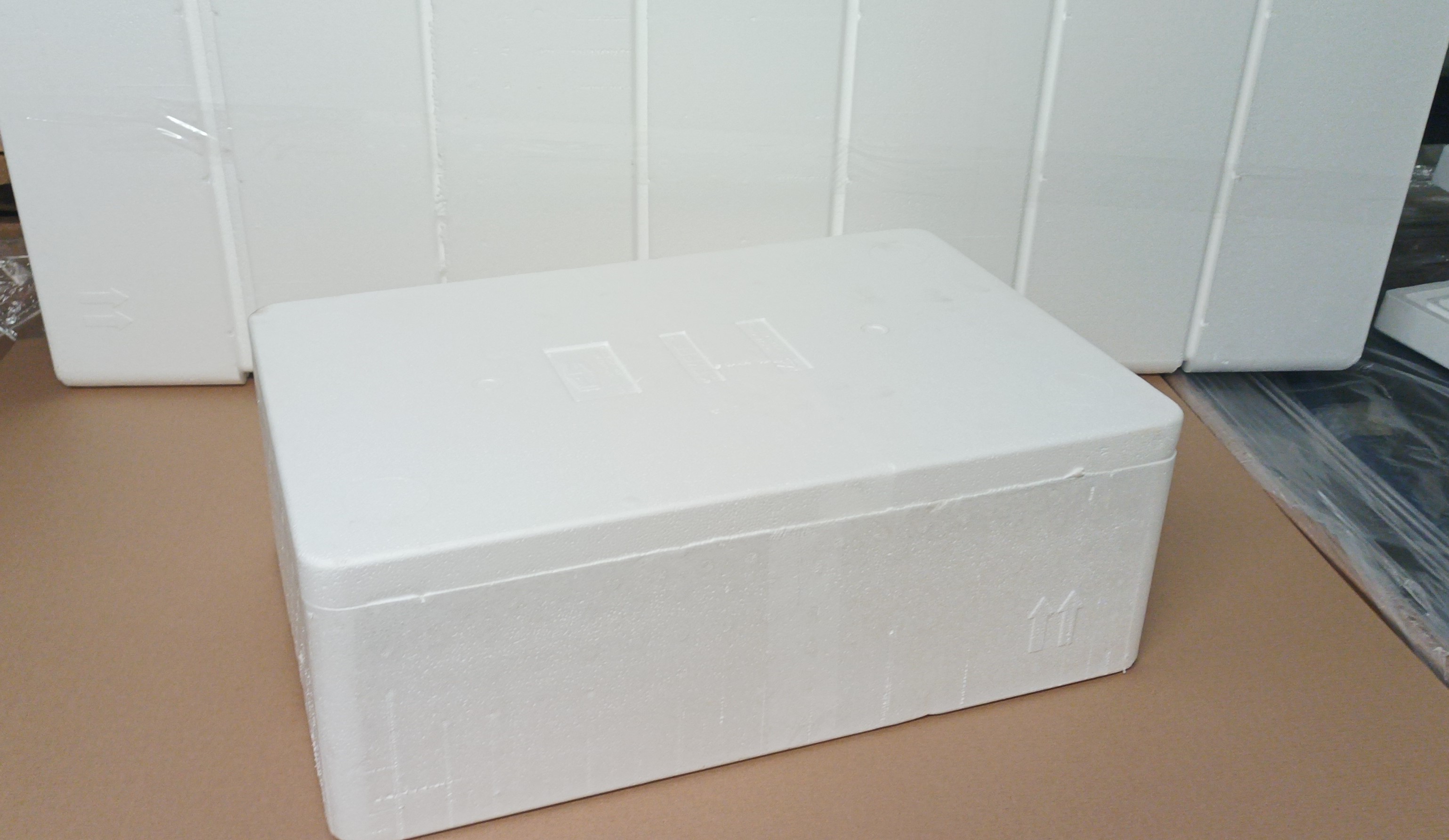 SELT / SOLD Frauðkassar - 15 kg. - 1200 stk.