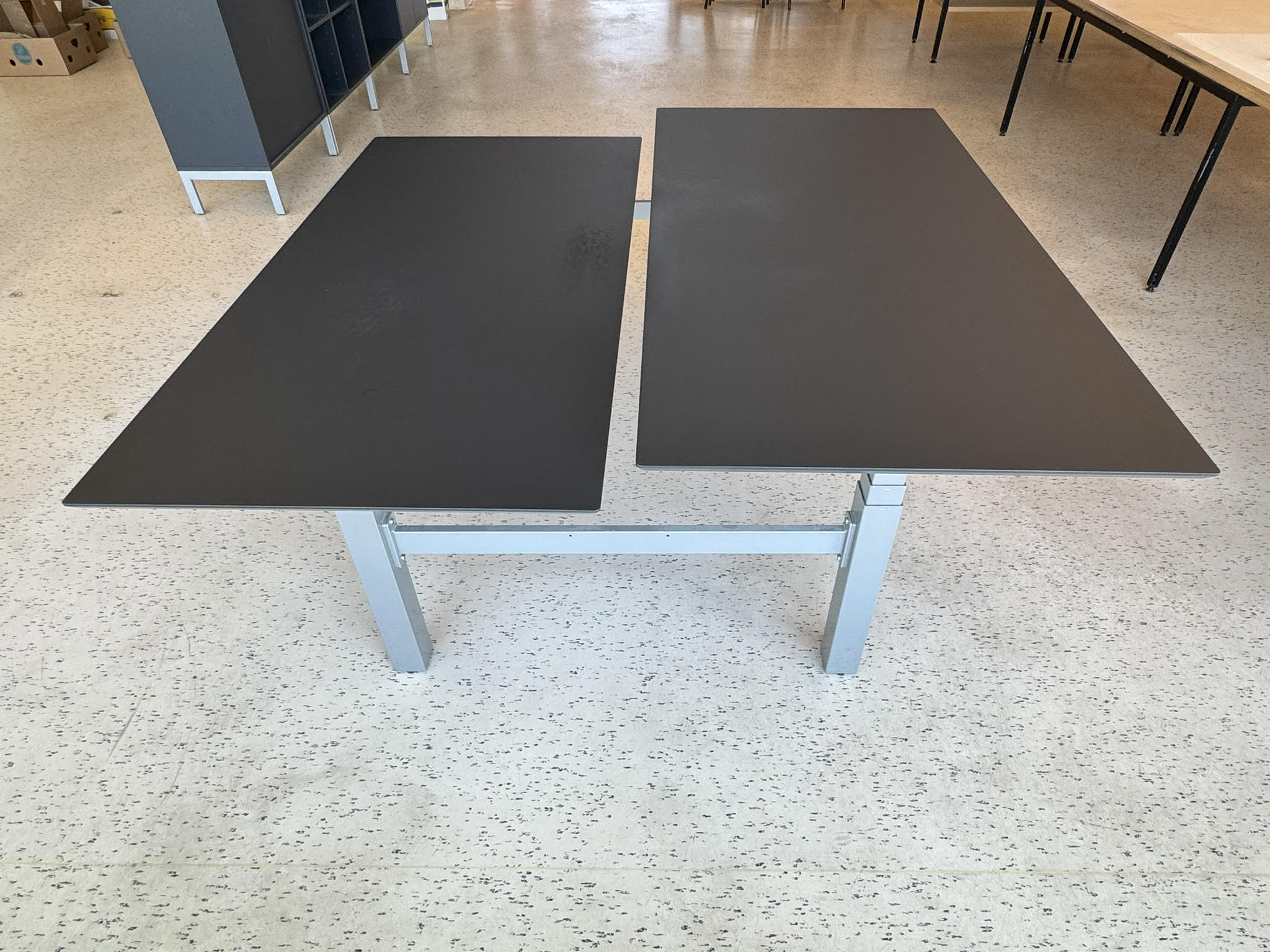SELT / SOLD Rafmagnsborð frá Pennanum - 180 x 90 sm. - 1 pör eða 2 borð.