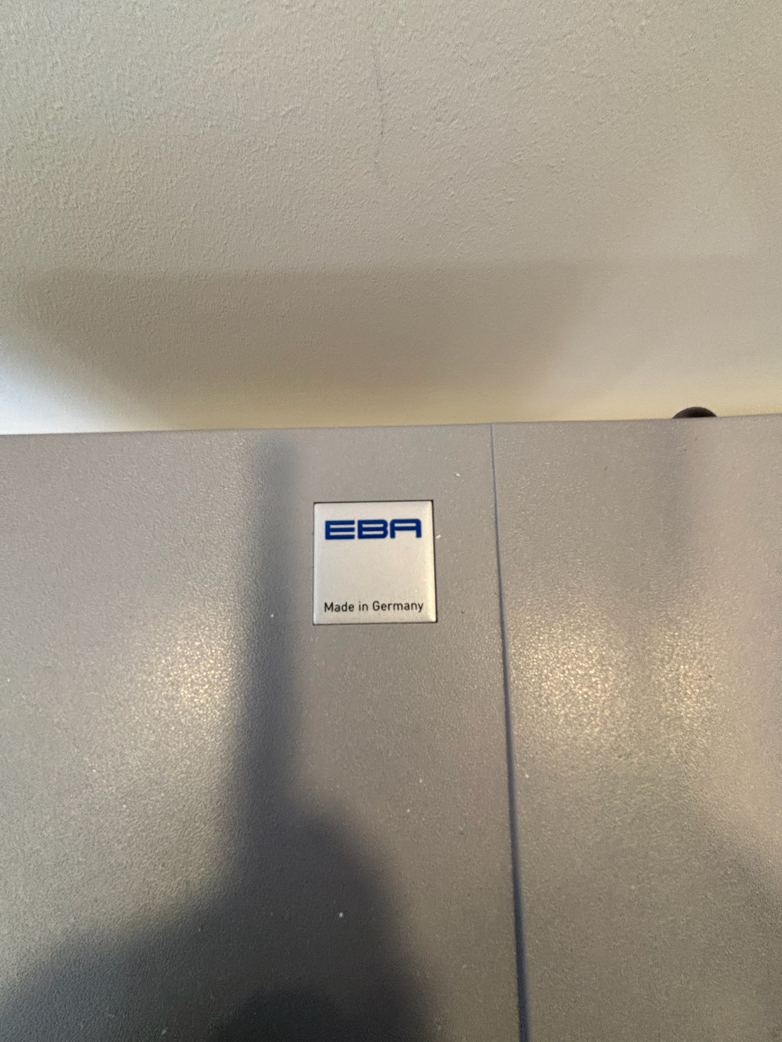 SELT / SOLD EBA pappírstætari frá Kjaran 4