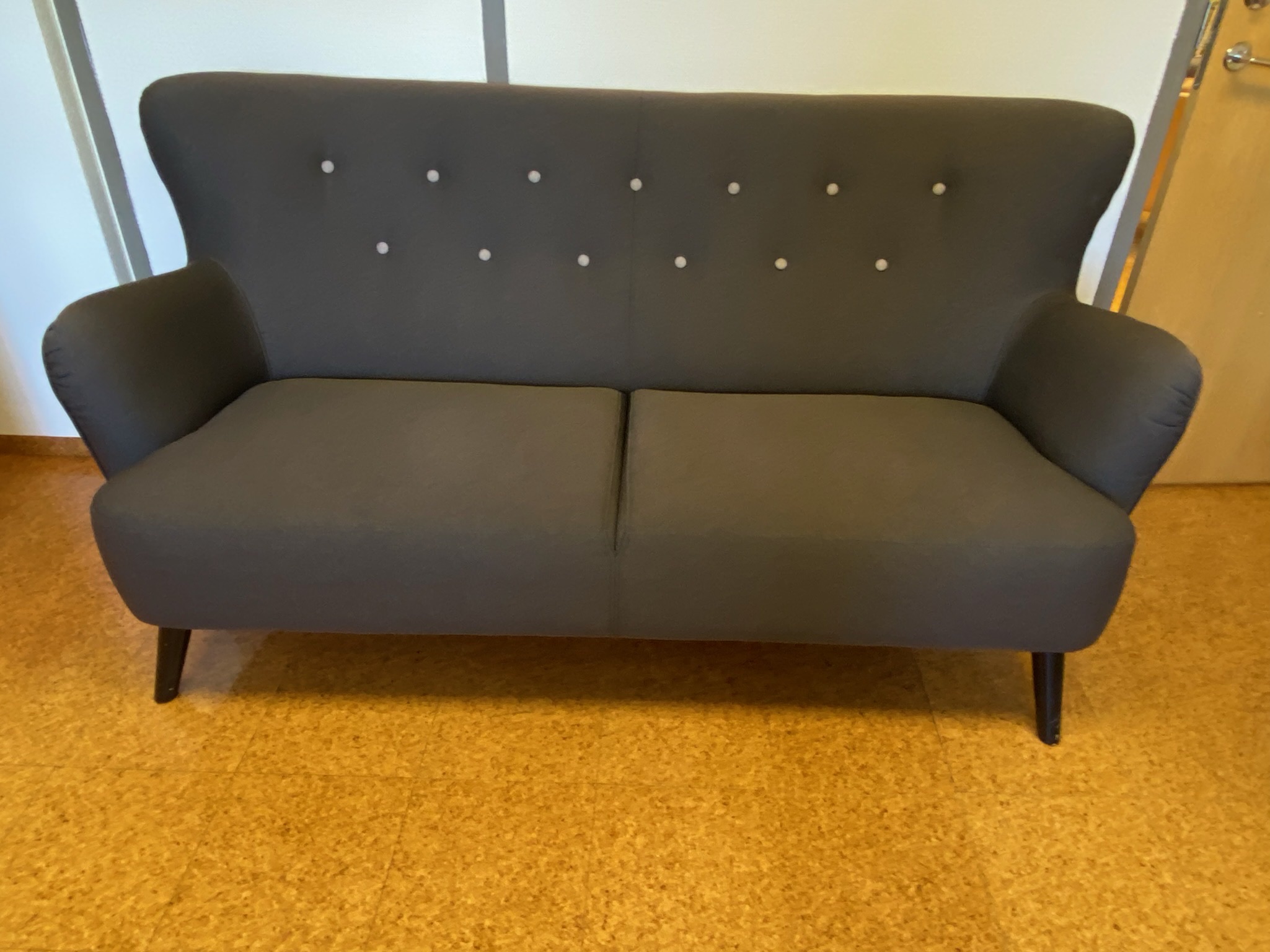 SELT / SOLD Twiggy 2-3ja manna sófi frá Dorma - Alþingi
