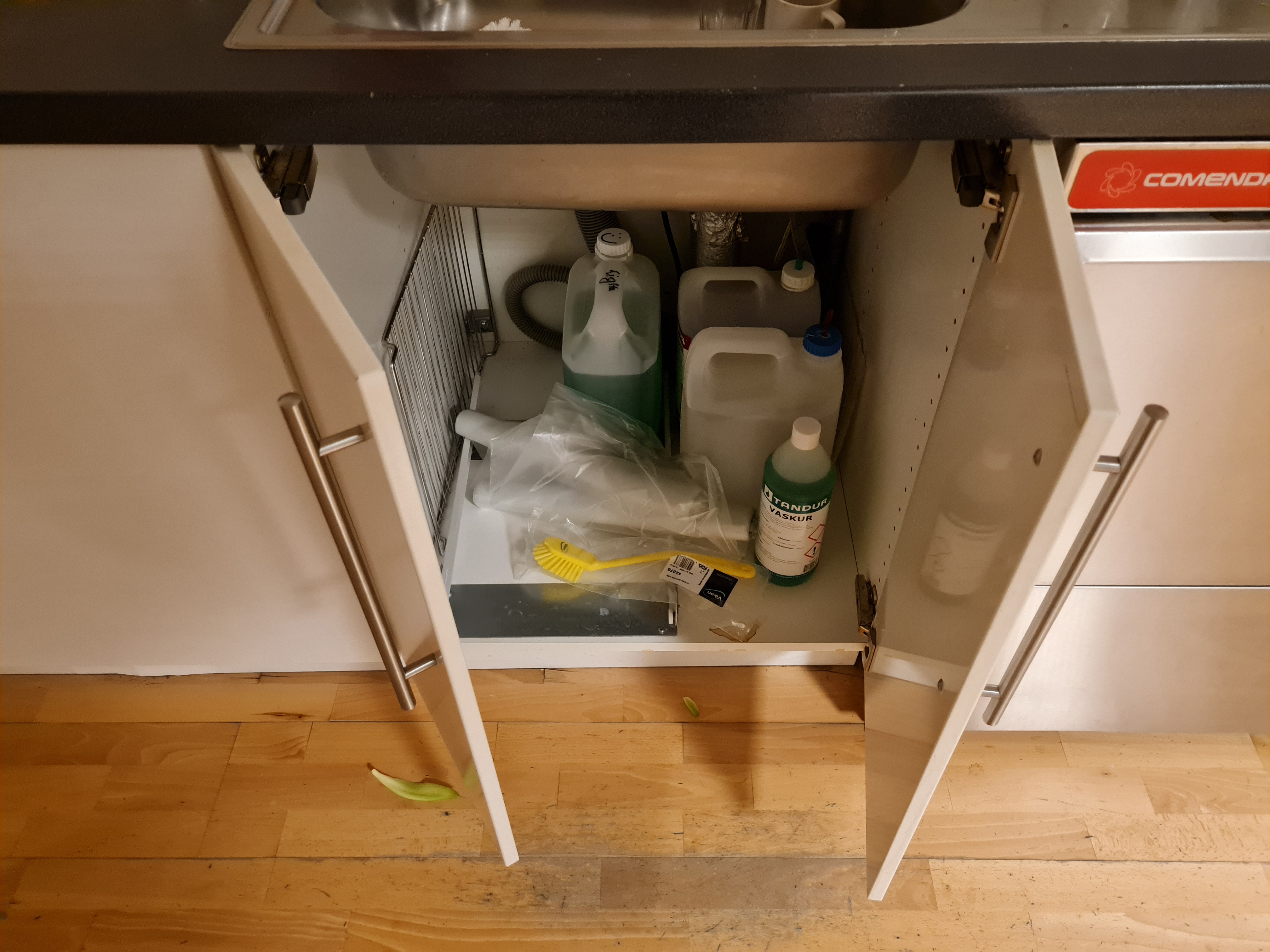 Selt - Eldhúsinnrétting IKEA til sölu 4