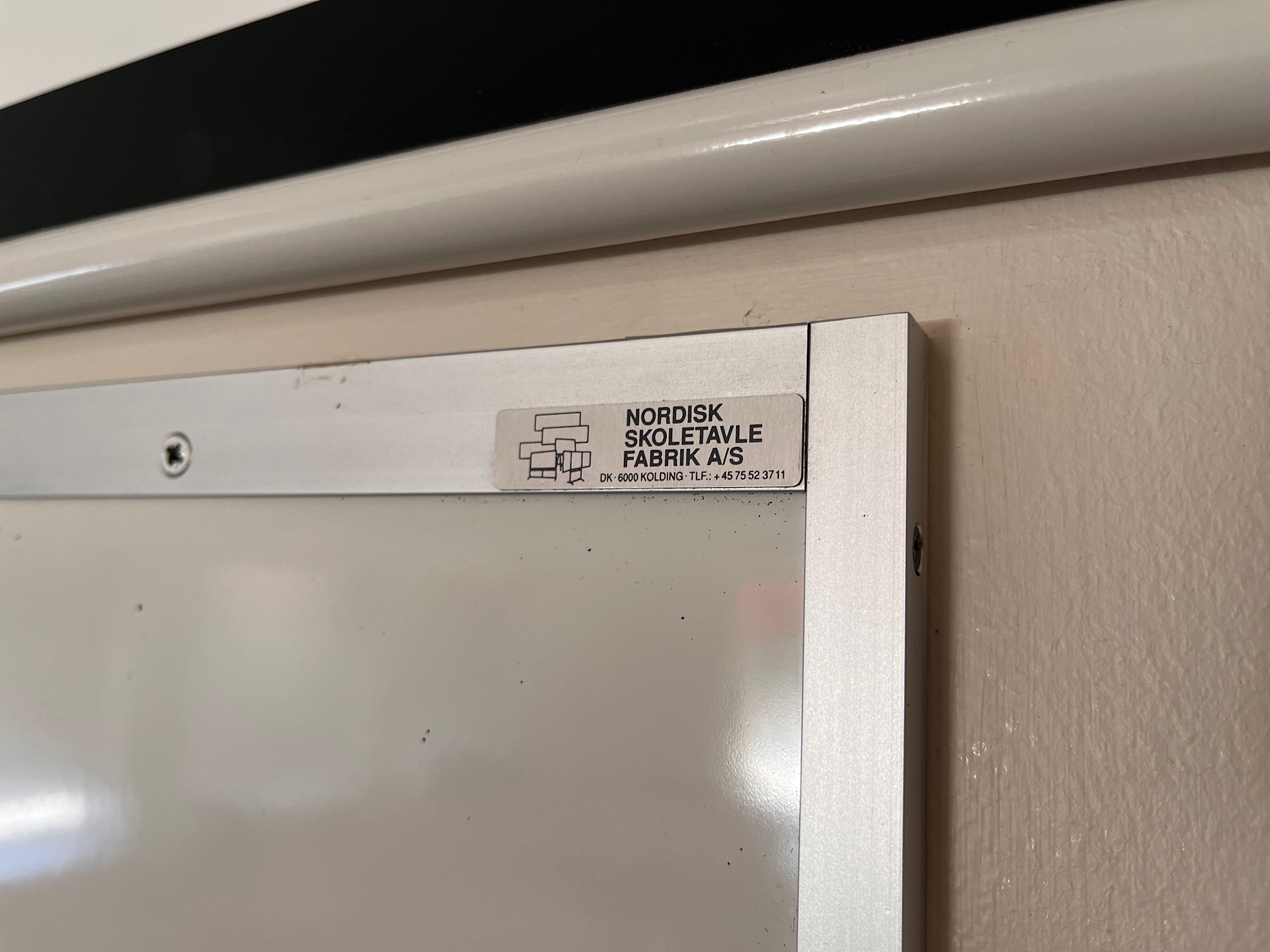 SELT / SOLD Nordisk tússtafla, B300xH123sm. 4