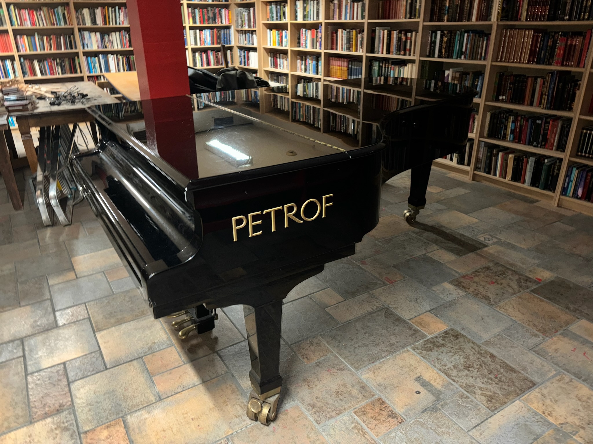 SELT / SOLD - Glæsilegur Petrof flygill - Grand Piano - concert 7