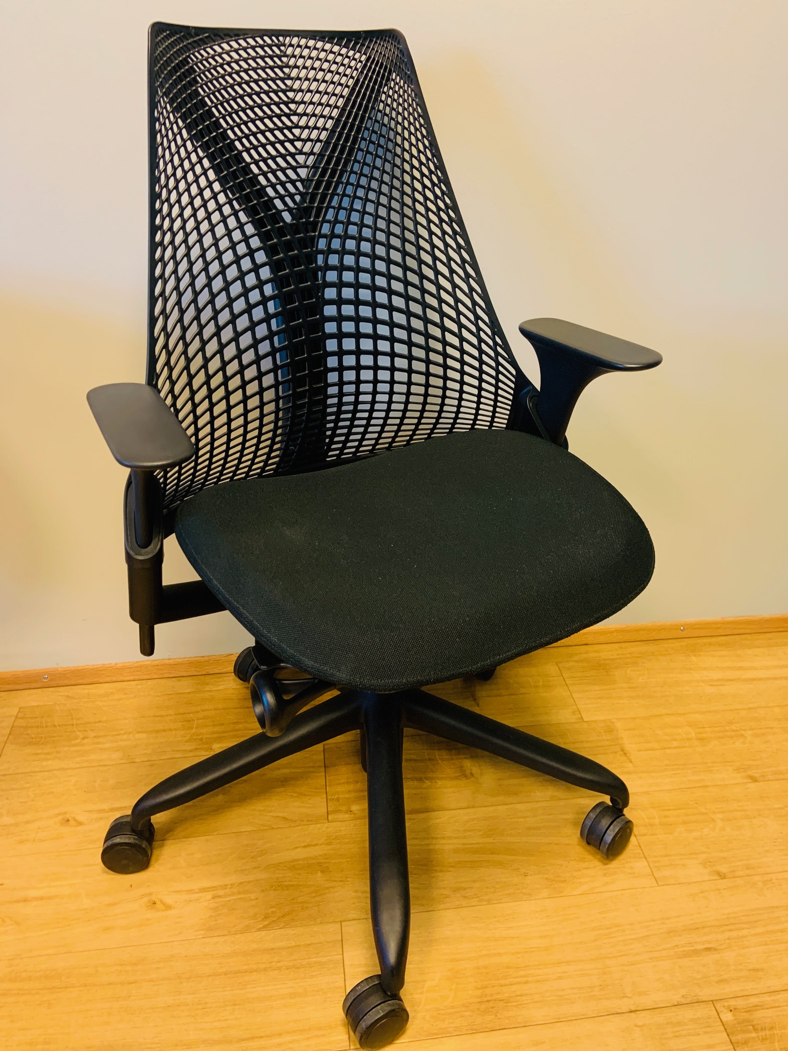Selt-HERMAN MILLER - Sayl