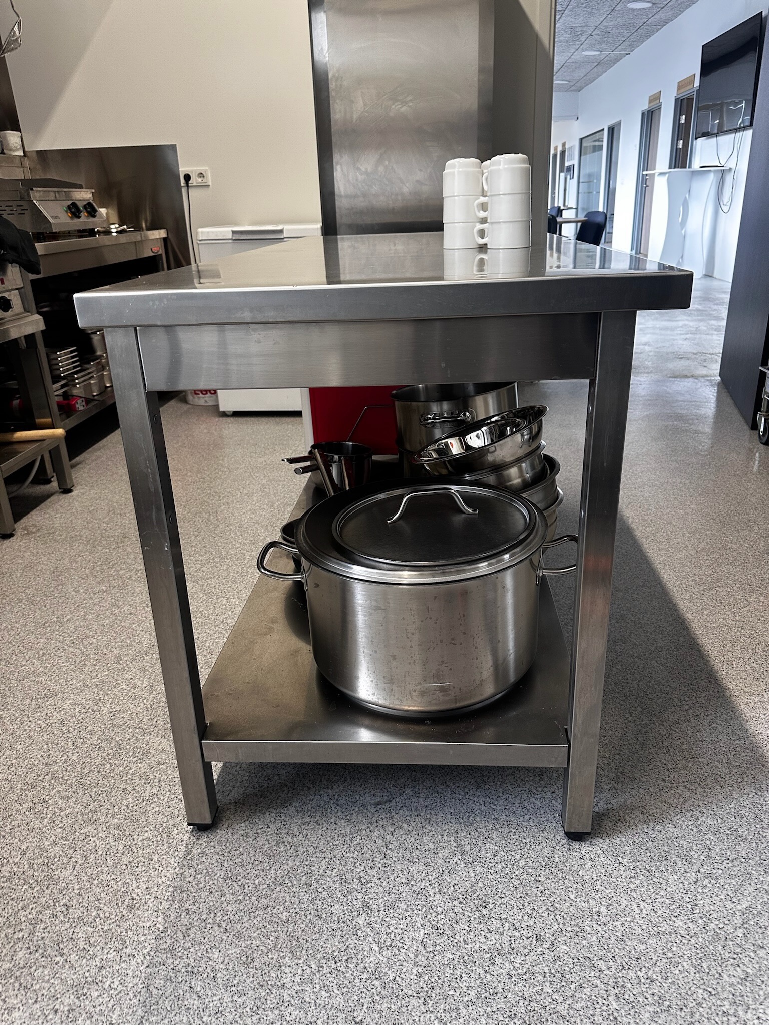 SELT / SOLD - Tecnodom ryðfrítt stálborð, L160 x B70 x H85,5 sm. 4
