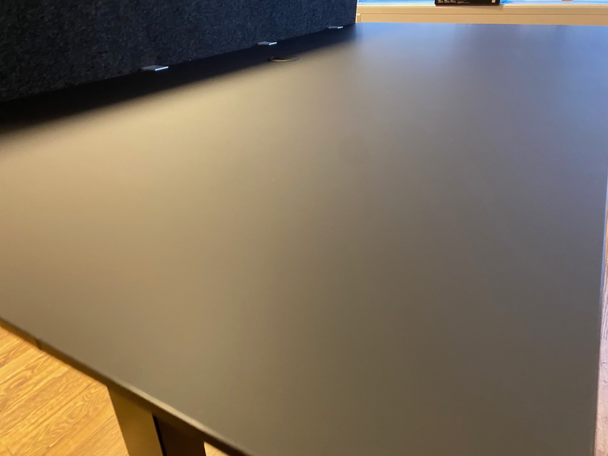 SELT / SOLD Rafmagnsborð svört frá ÁG m.skilrúmi - 160 x 80 sm. (2 stk.) 4
