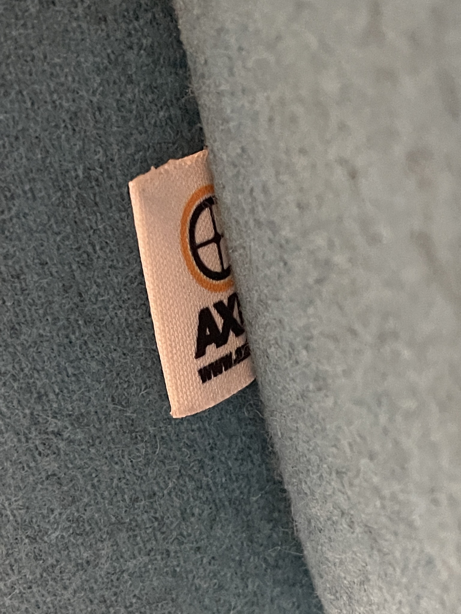 SELT / SOLD Hljóðdempandi sófi frá Axis 10
