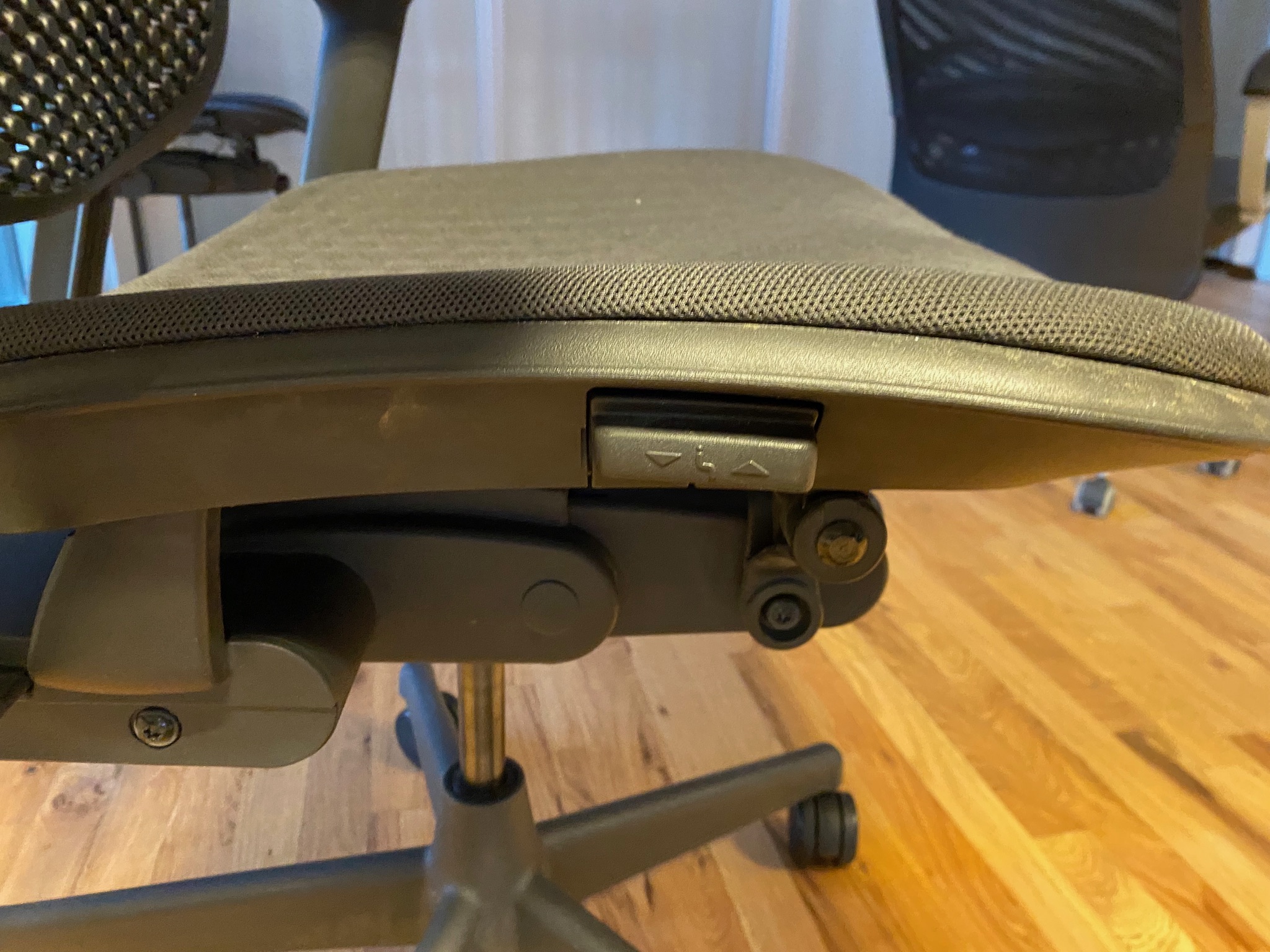 SELT / SOLD Herman Miller Celle frá Pennanum 6
