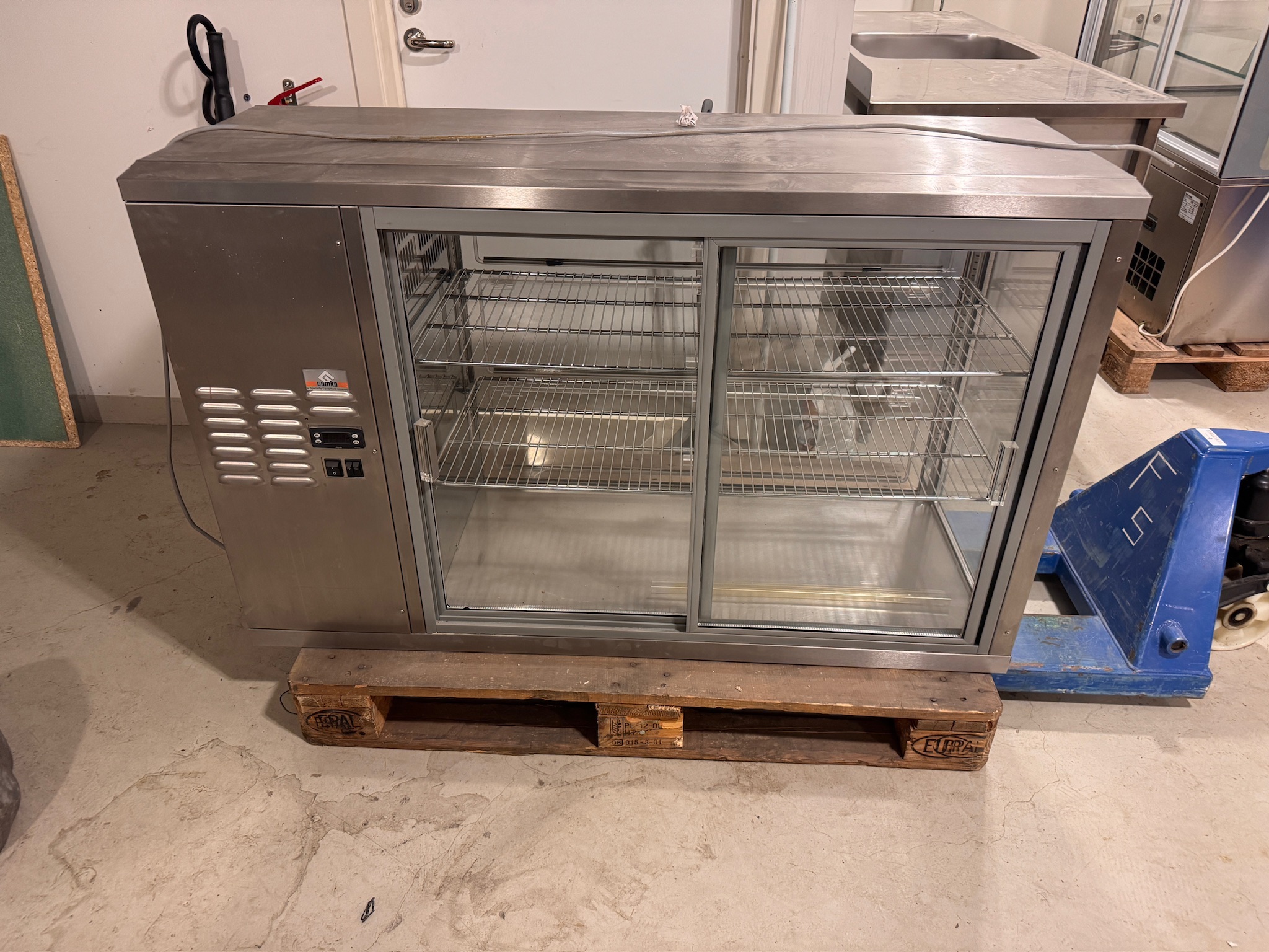 SELT / SOLD Gamko display kælir 4