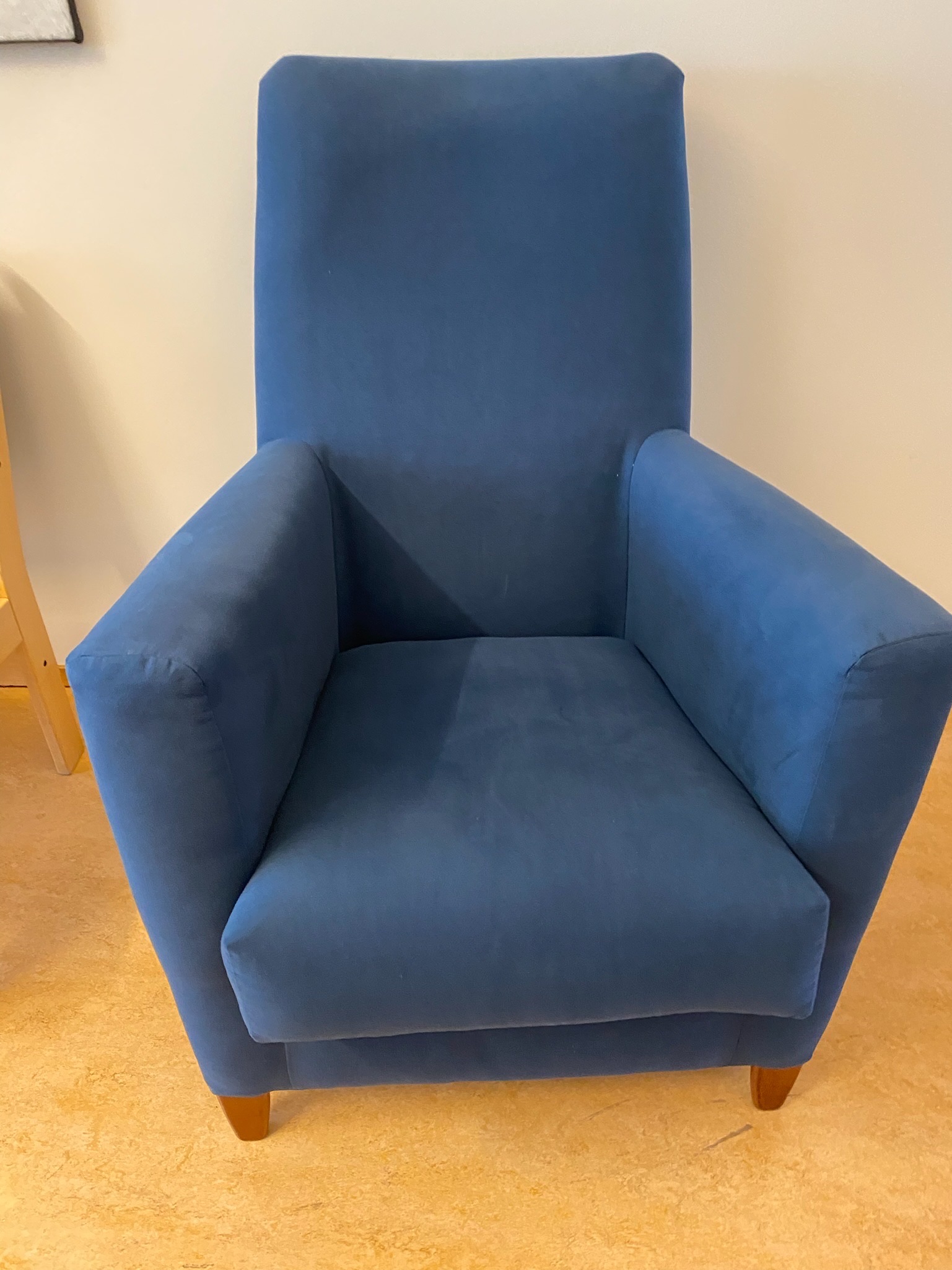 SELT / SOLD Taustóll blár - nokkrir stólar til - Alþingi 3