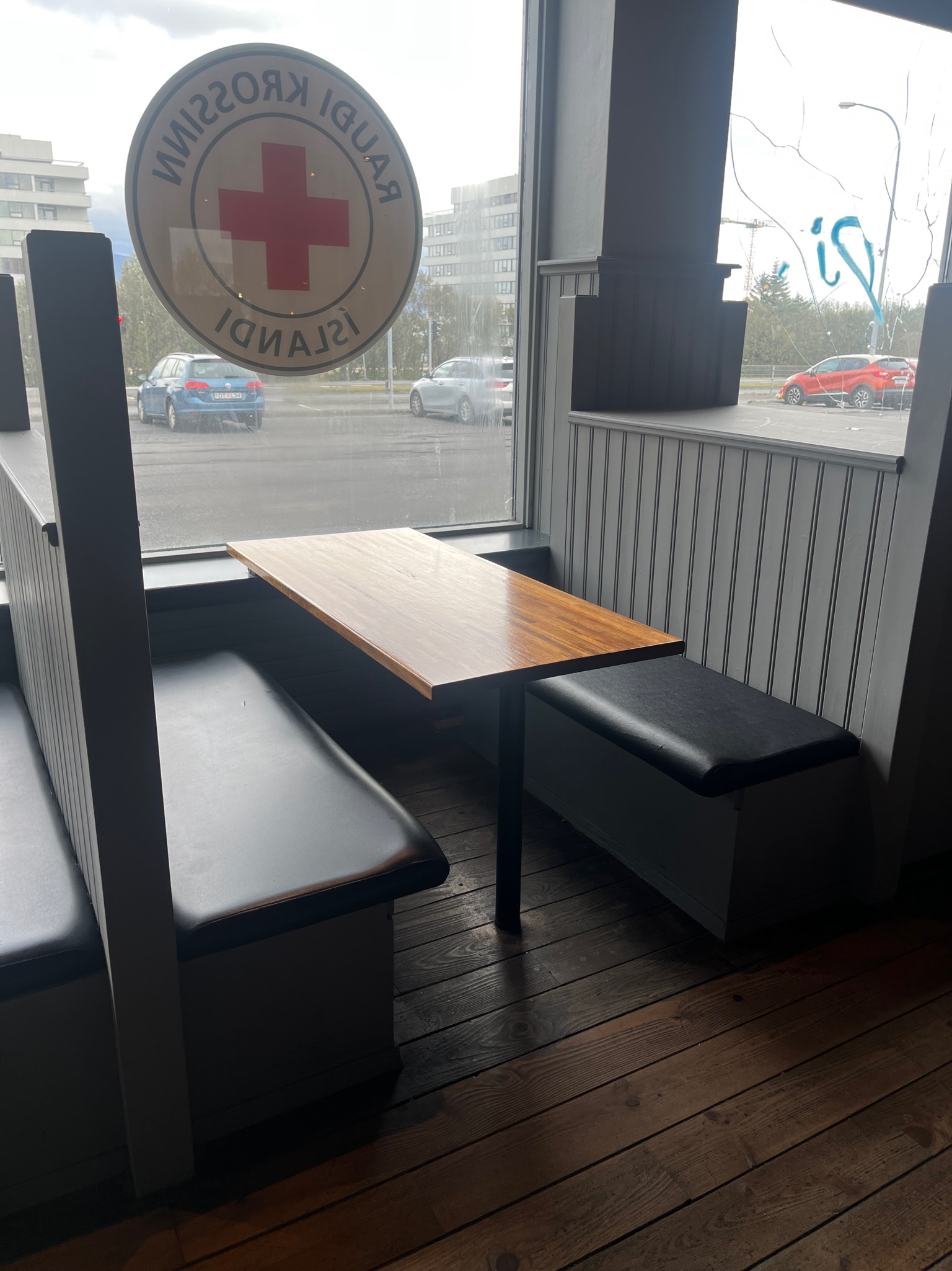 SELT / SOLD - Básar fyrir veitingastaðinn