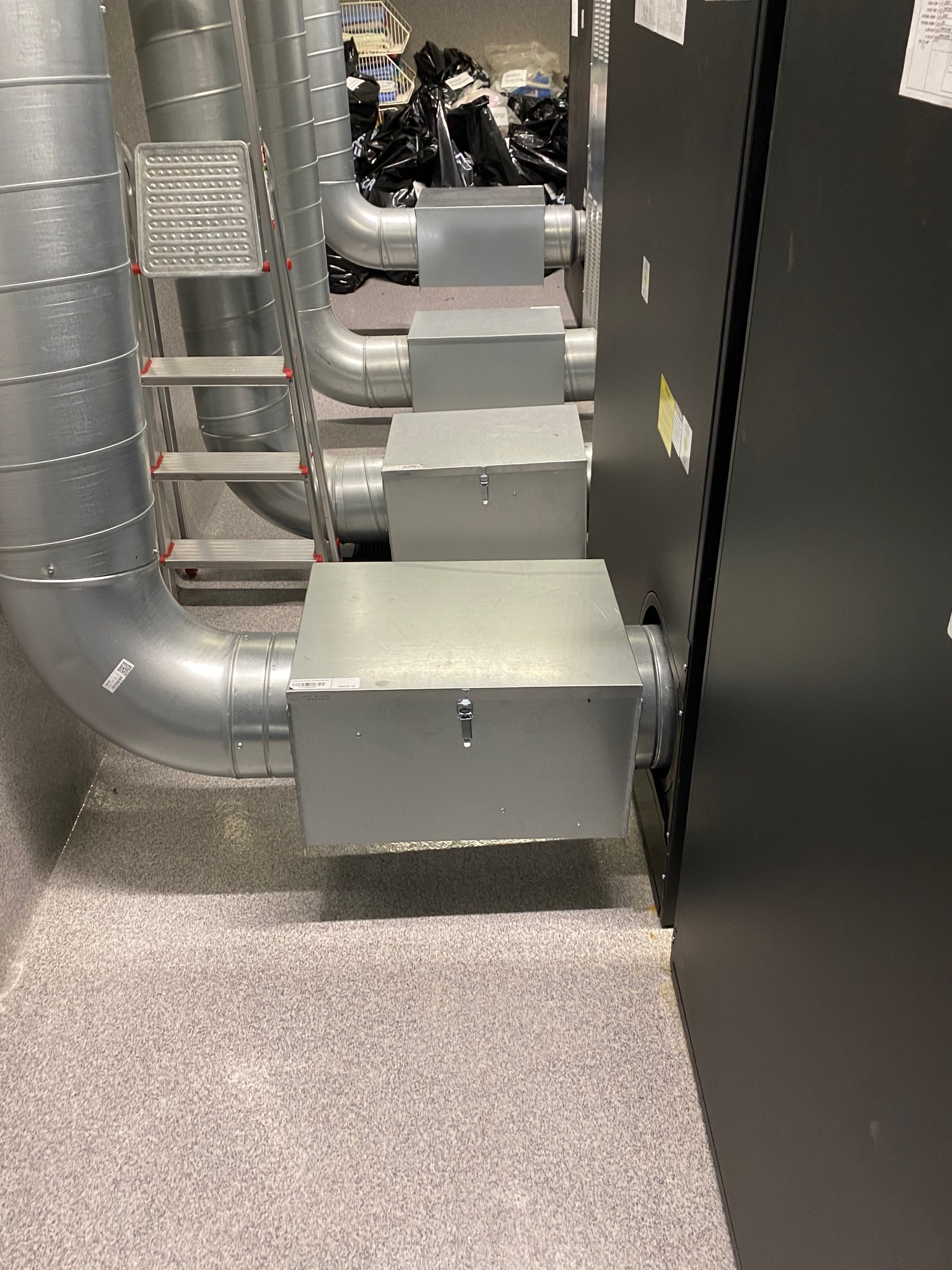 SELT / SOLD - American Dryer Corp. iðnaðarþurrkari rafmagns 72 kw 9