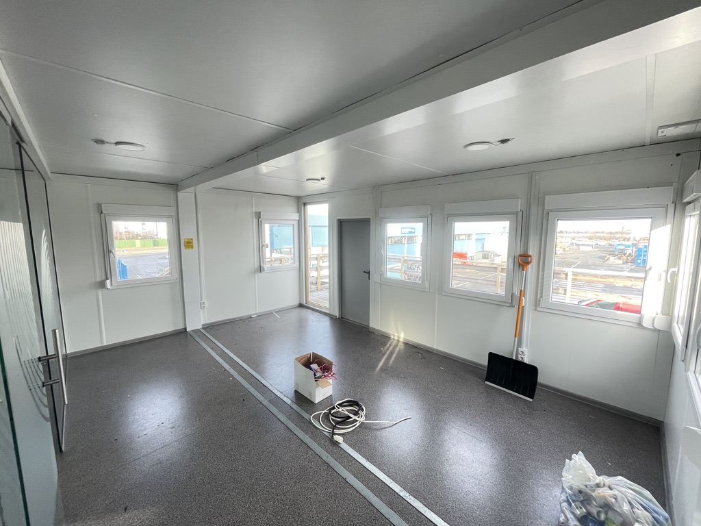 SELT / SOLD - Gámahús, kennslustofur, vinnubúðir, mötuneyti - 6+3 eða 9 einingar 9