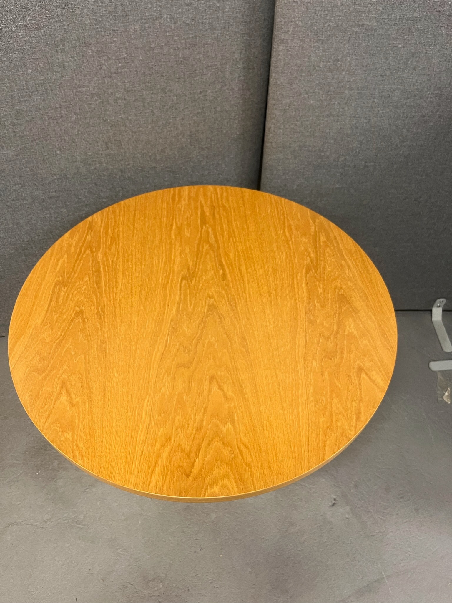 SELT / SOLD Hringborð, Ø90 x H73 sm. 2
