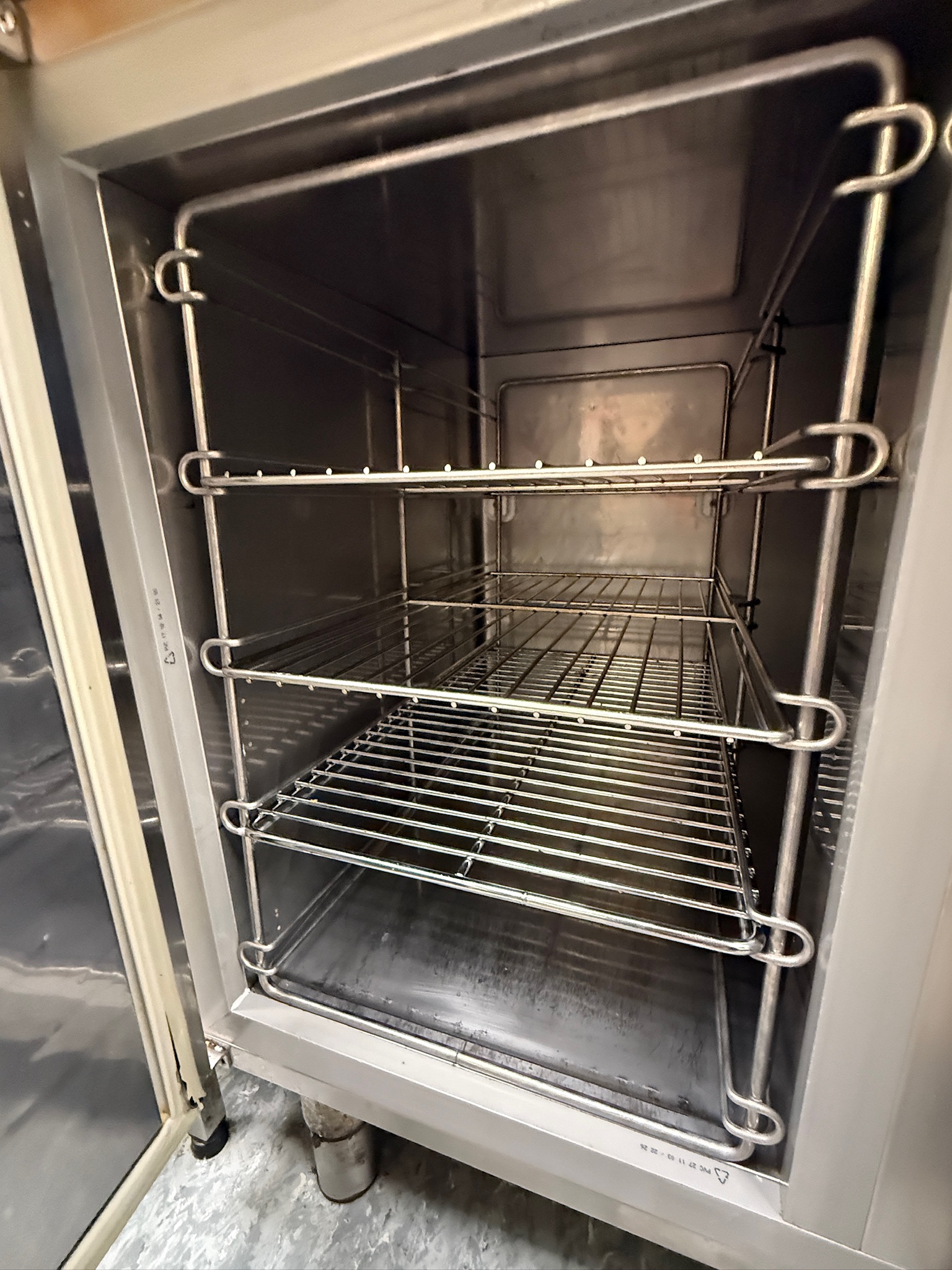 SELT / SOLD Zanussi granít preppborð frá ProGastro, B225sm. 10