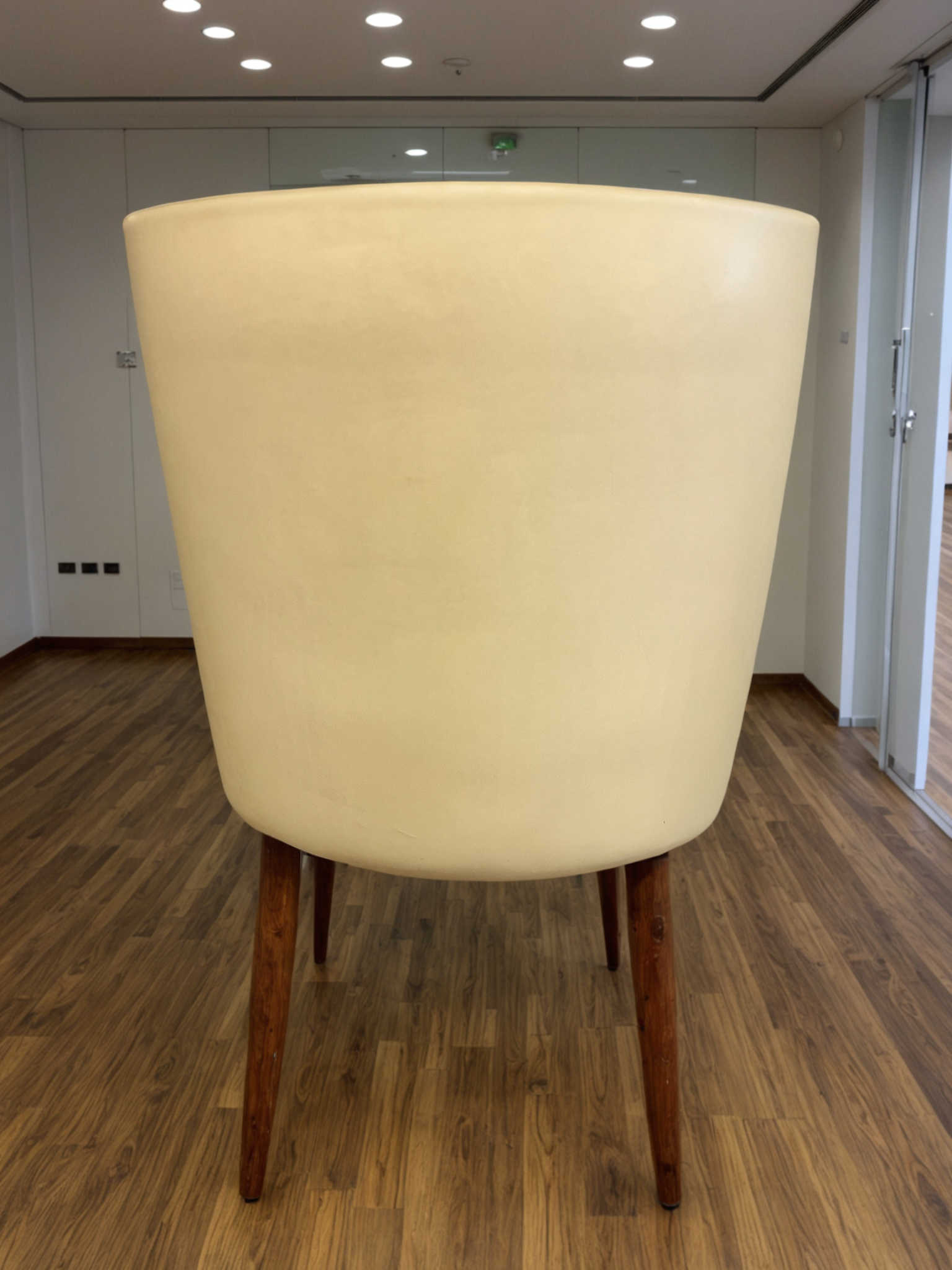 SELT / SOLD Rosello borðstofustóll 4