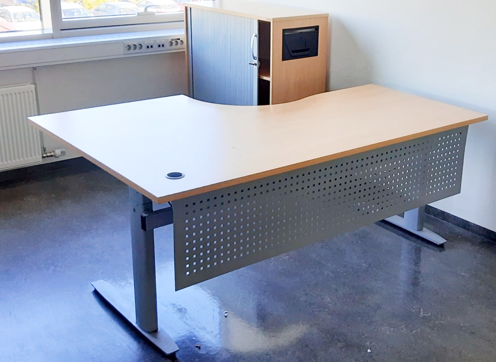 SELT / SOLD Rafmagnsborð 180sm með plötu EG húsgögn