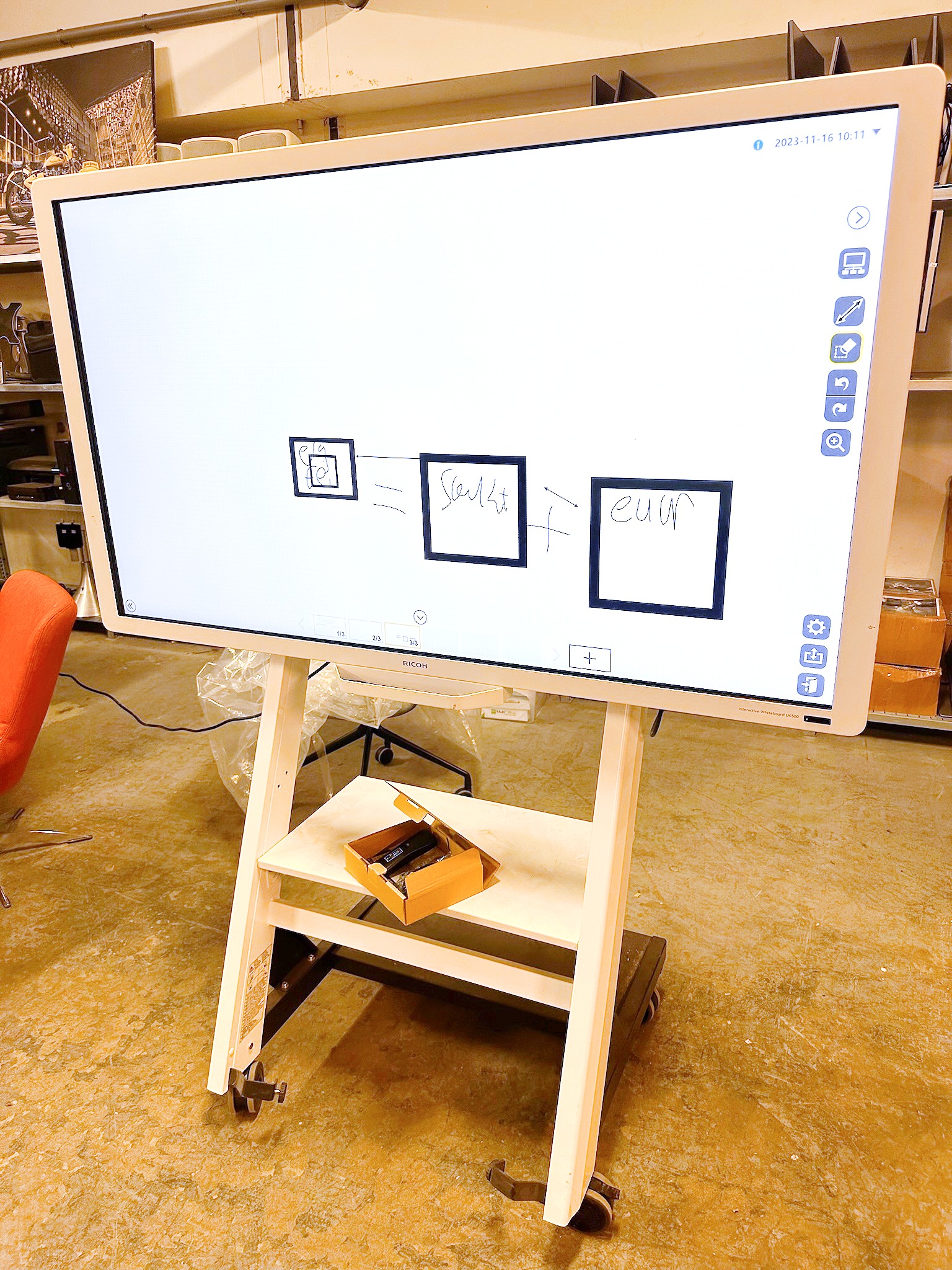 SELT / SOLD Ricoh Interactive Whiteboard D6500 tússtafla 4