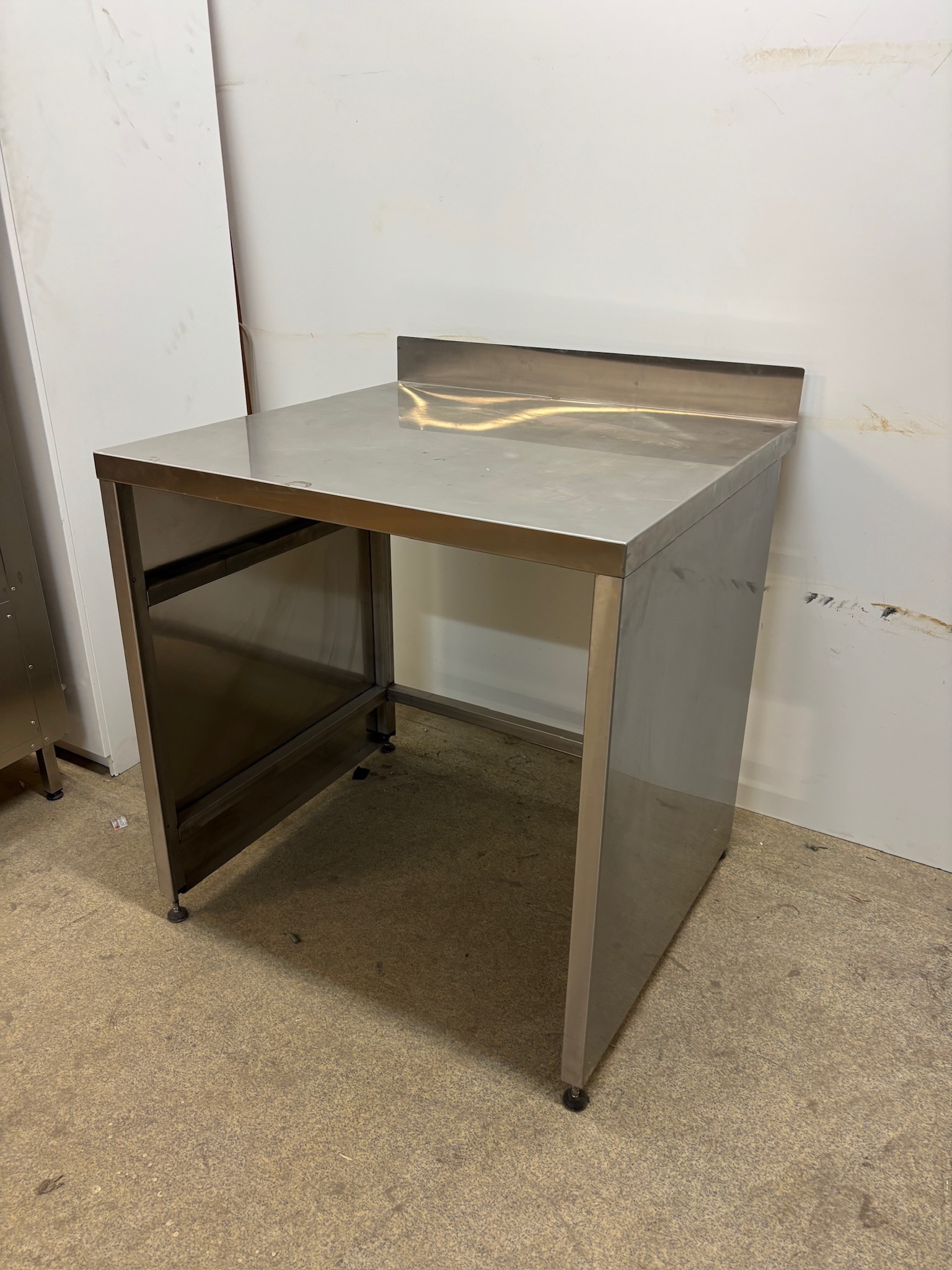 SELT / SOLD Ryðfrítt stálborð - þurrkborð - preppborð, : L 90 x B86, H92,5 sm. 4