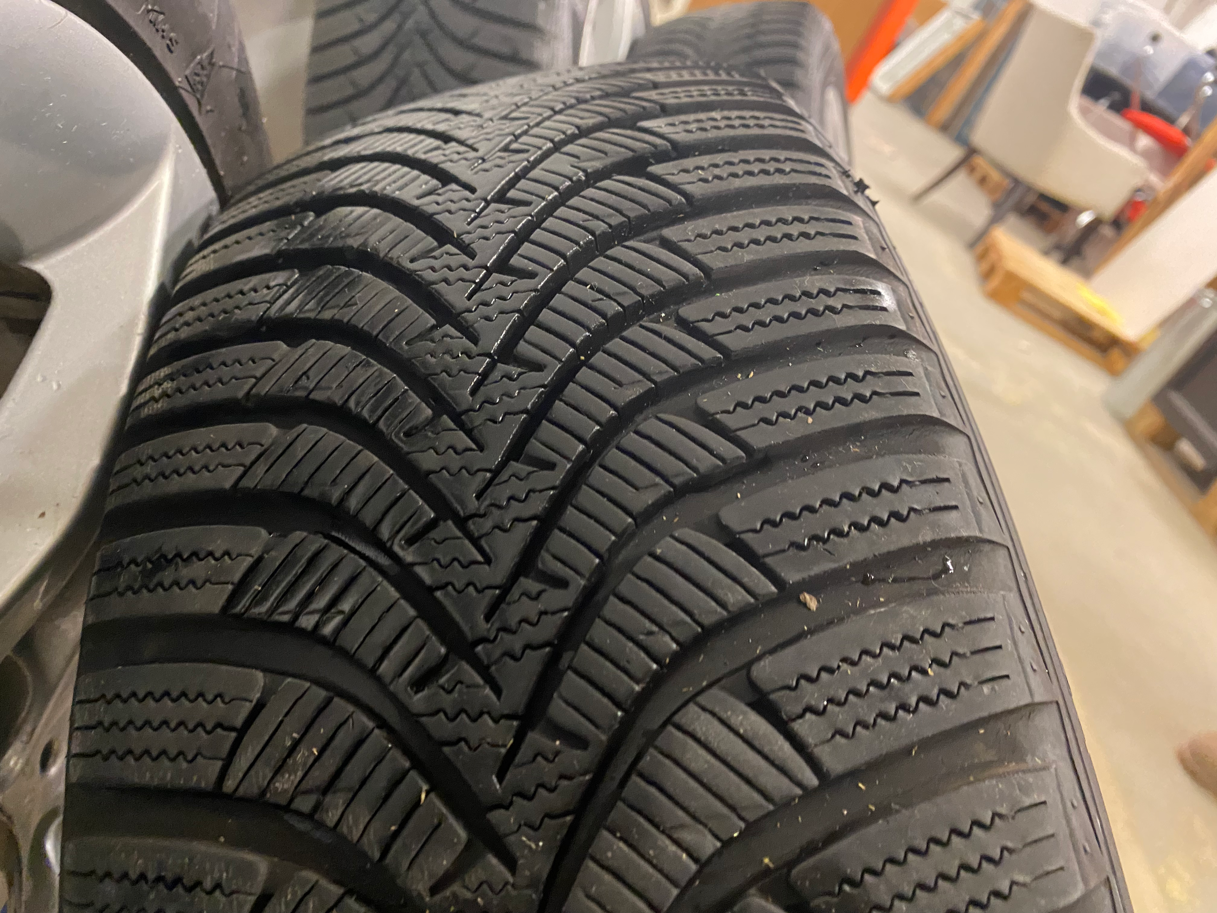 SELT / SOLD Hankook Winter icept RS2 heilsársdekk á álfelgum - 205/55 R16 91T 10