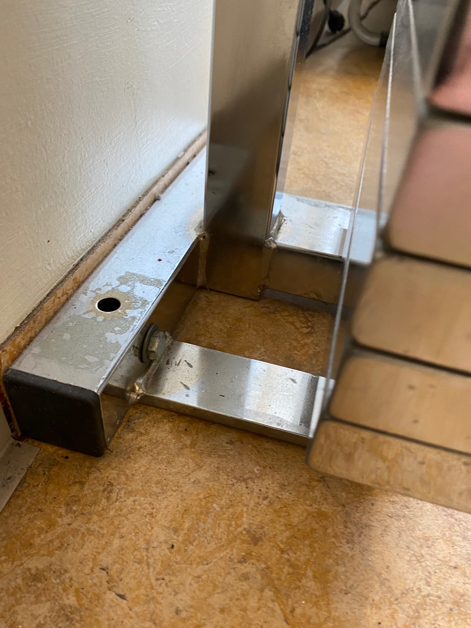 SELT / SOLD Niðurtog / Lat Pulldown 11
