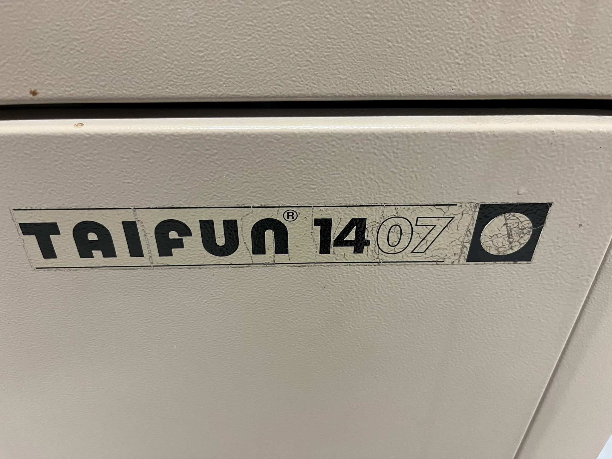 SELT / SOLD Pappírstætari 5