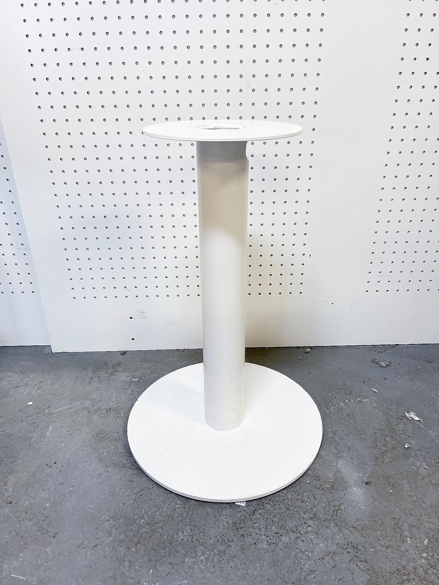 SELT / SOLD Borðfótur, H72 sm