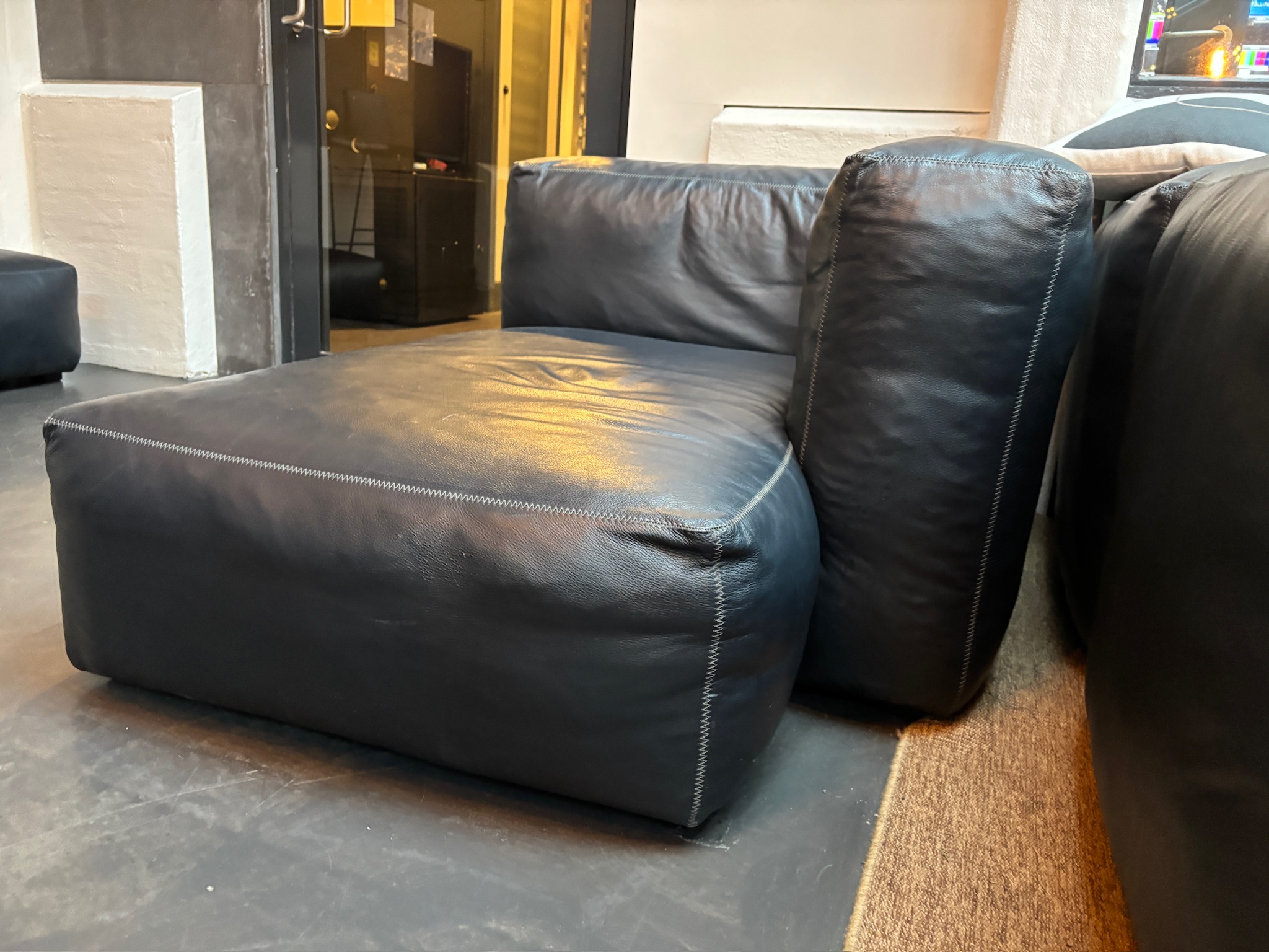 SELT / SOLD Hay leðursófi frá Epal, B250xL130xD100sm. (2 stk.) 8