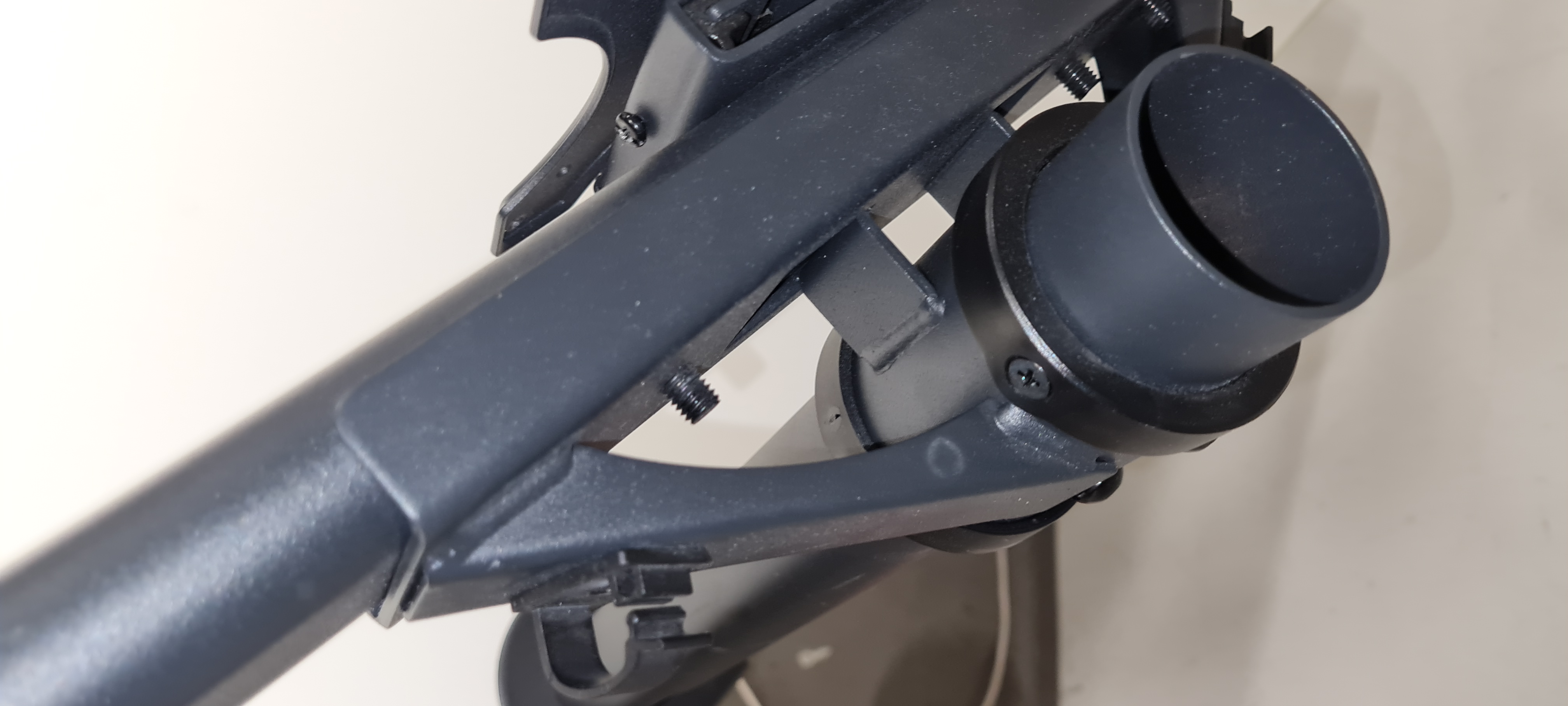 SELT / SOLD Skjástandur - skjáfesting - 3gja arma - vandaður 3