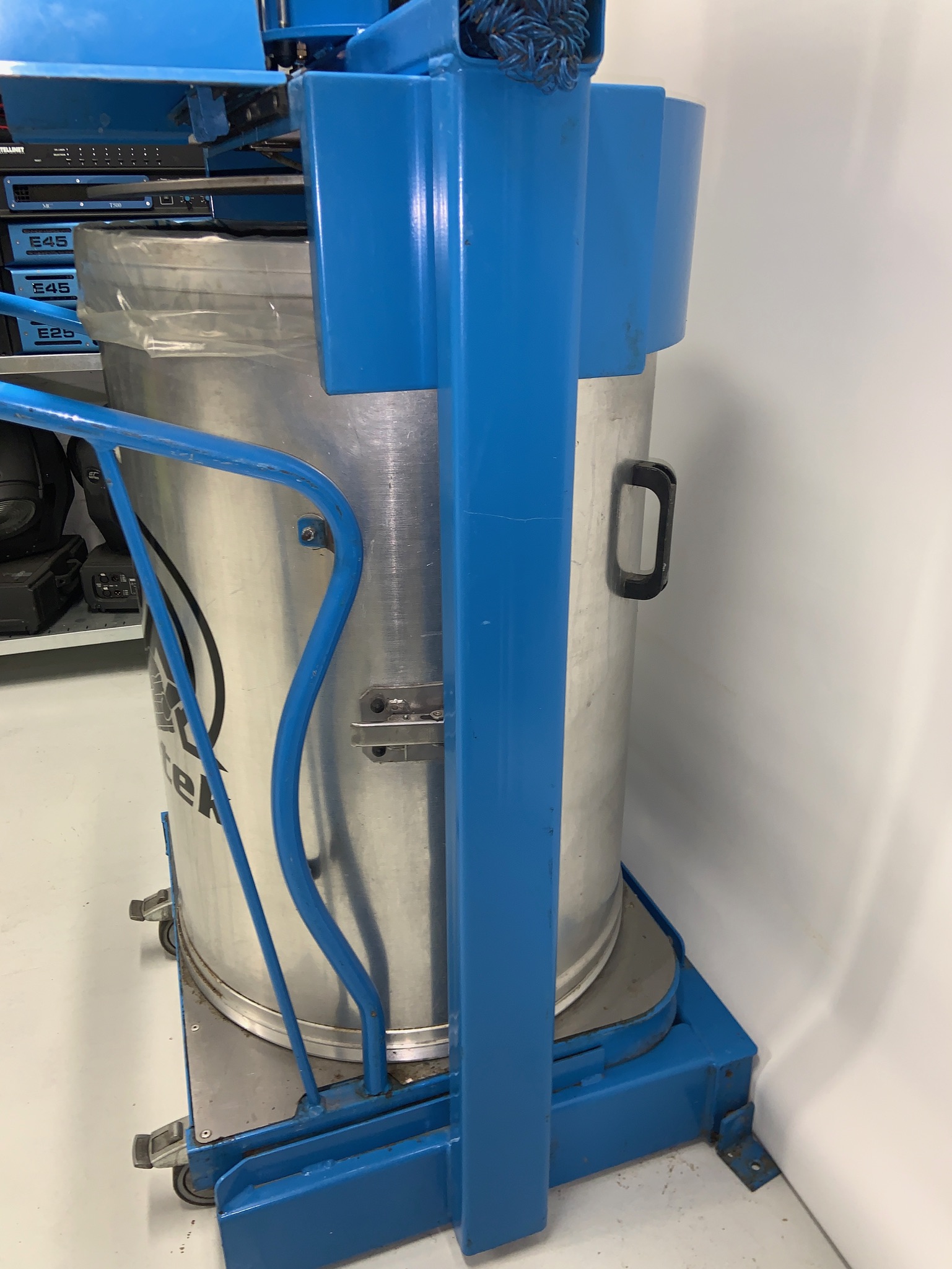 SELT / SOLD Mil-tek ruslapressa 6
