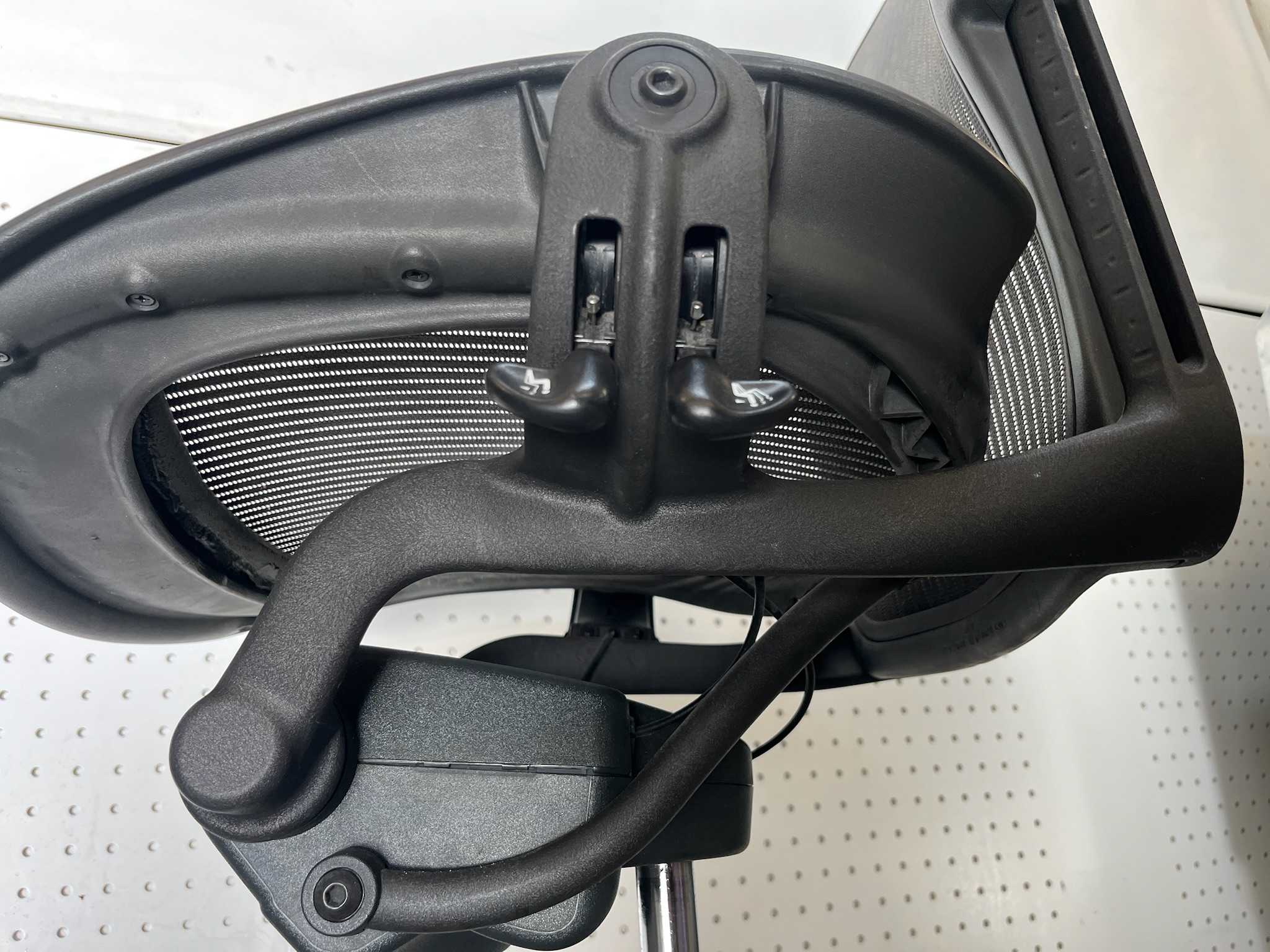 SELT / SOLD Herman Miller Aeron, B stærð 5