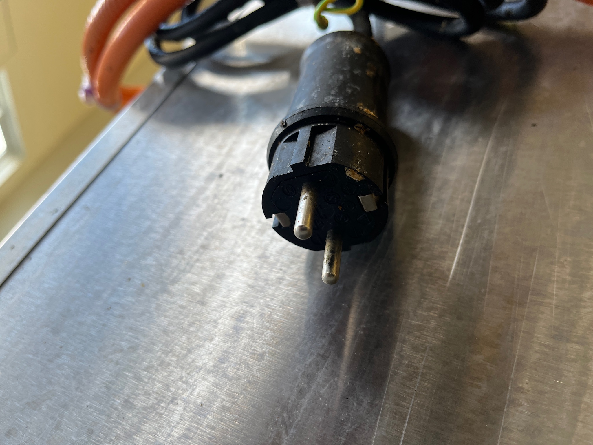 SELT /SOLDZanussi gas eldavél og steikingarpanna, B141 x D70 x H85 sm. 8