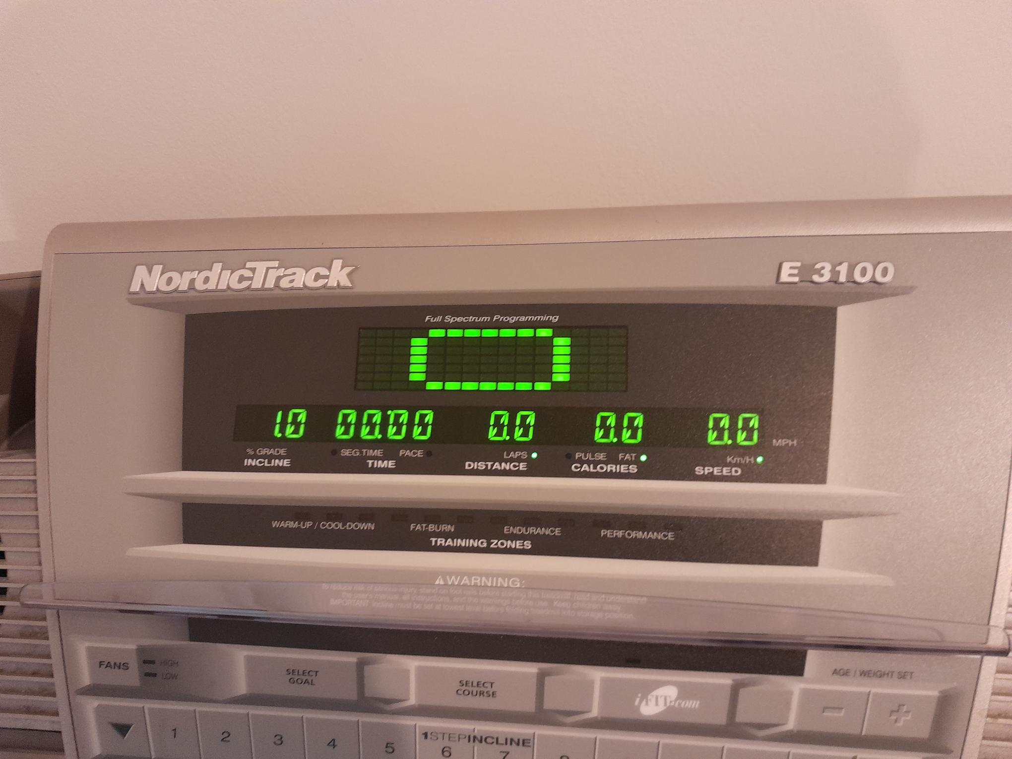 SELT / SOLD NordicTrack hlaupabretti 5