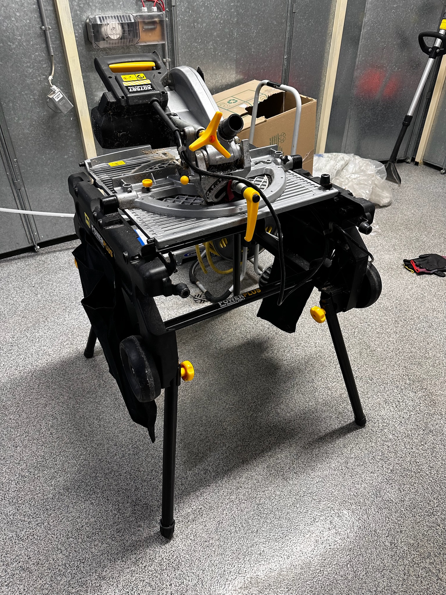 SETL / SOLD Öflug PowerPlus veltisög 4