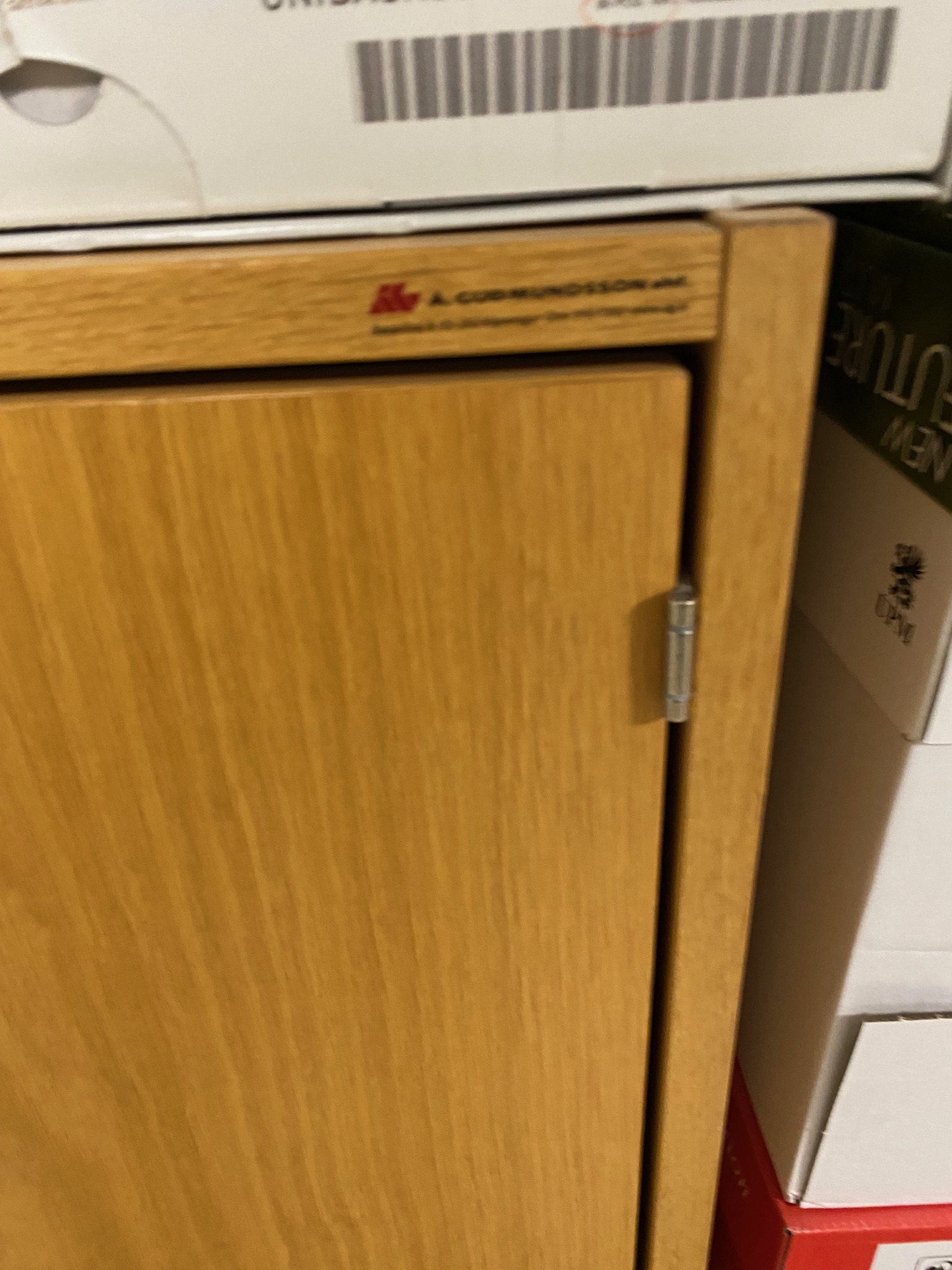 SELT / SOLD Skrifstofuskápur frá Á. Guðmundsson 7
