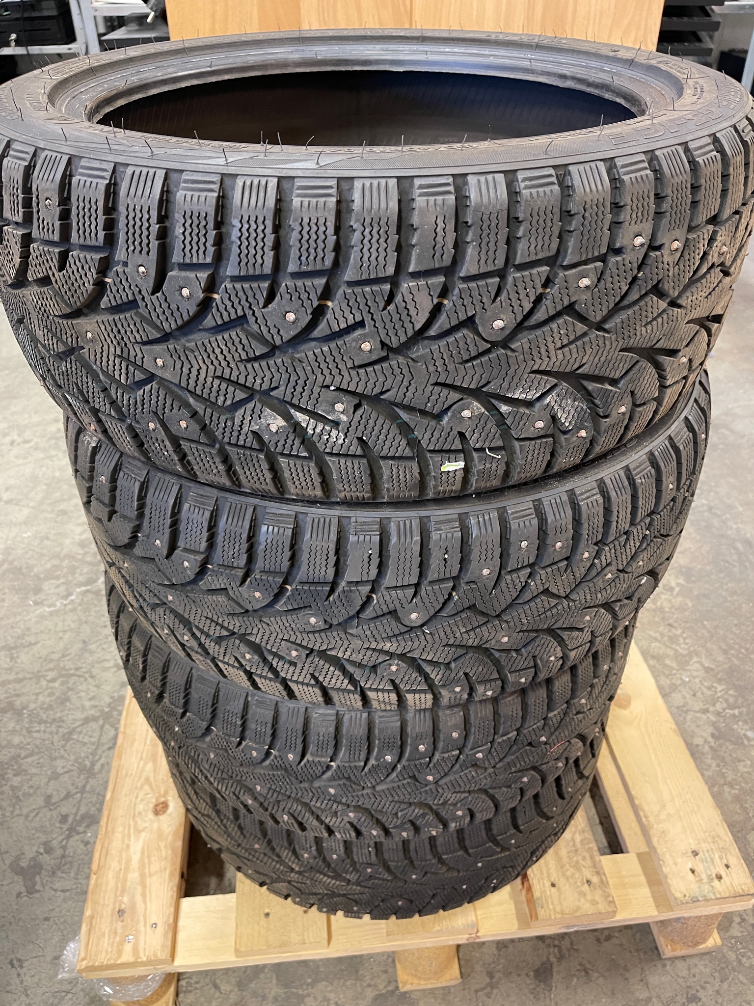 SELT / SOLD TOYO Opserver G3 ICE 195/45 R16 Negld