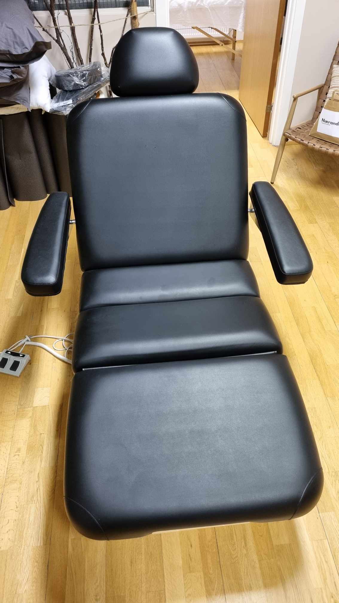 SELT / SOLD Egat Carmen snyrti/fótaaðgerðar og nuddbekkur. 5