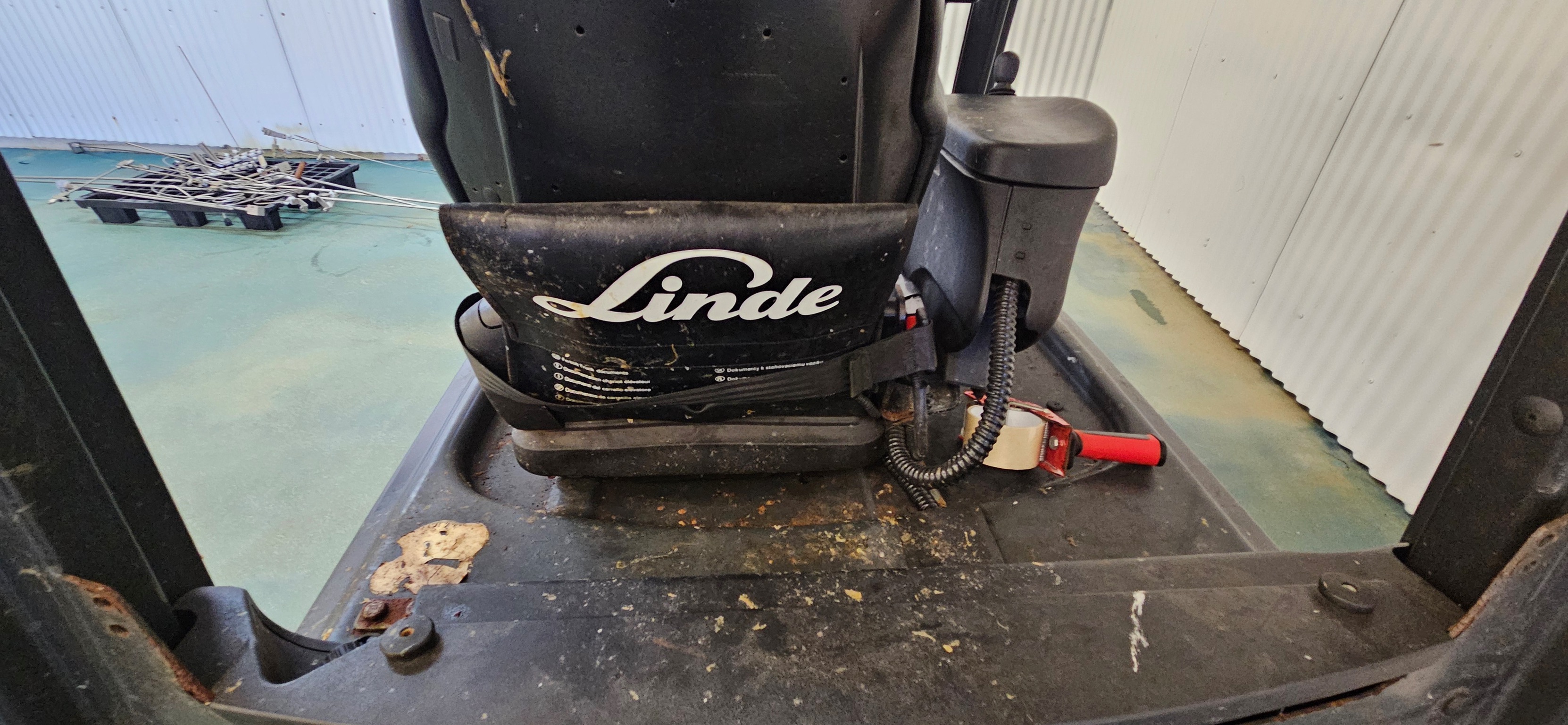 SELT / SOLD Linde E18PH-02 lyftari, 1334 tímar (2020) 8