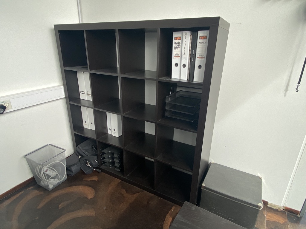 SELT / SOLD - IKEA Kallax hirslur (1 stk.)