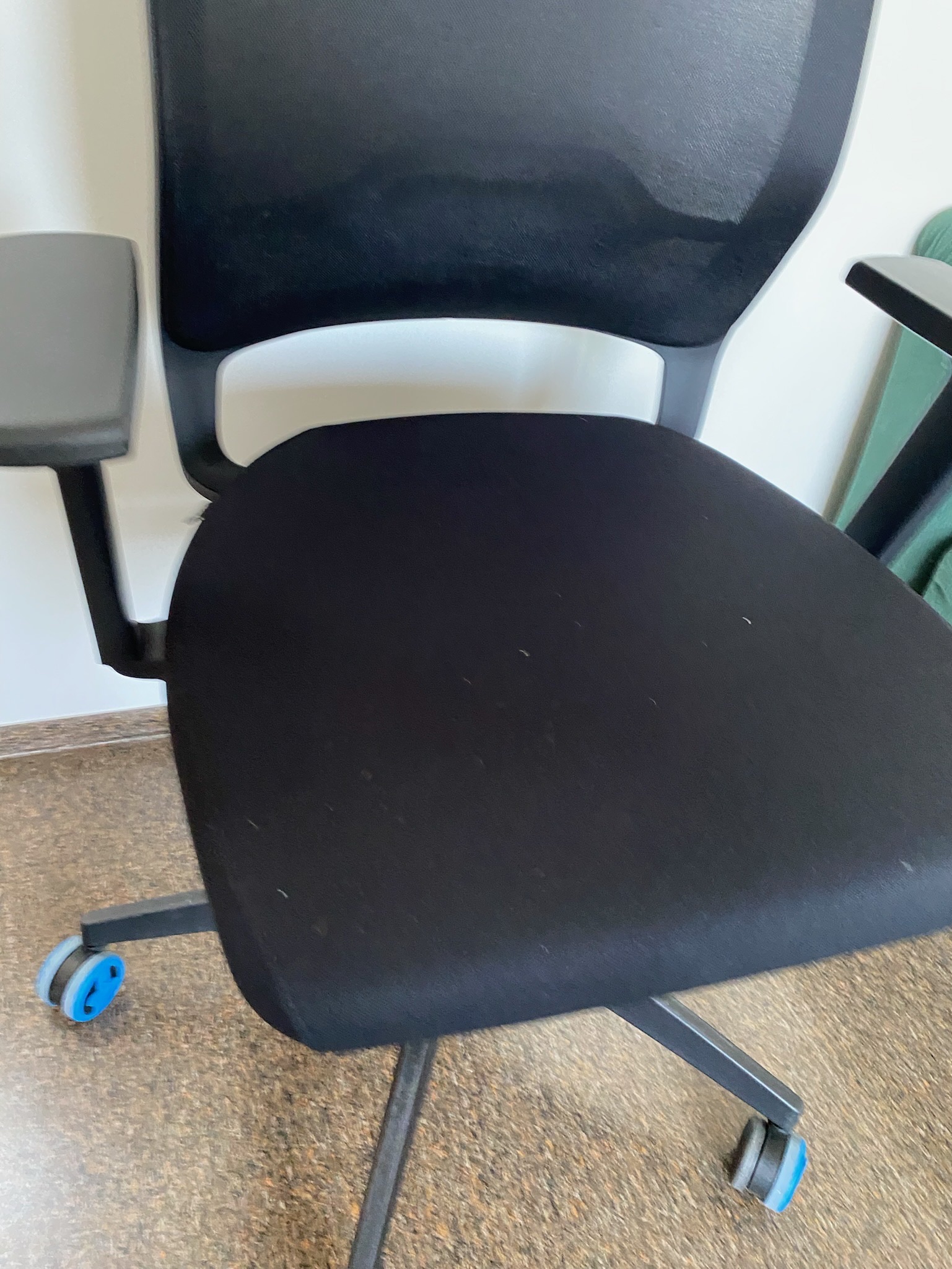 SELT / SOLD Sedus skrifstofustóll frá Epal - Alþingi 6