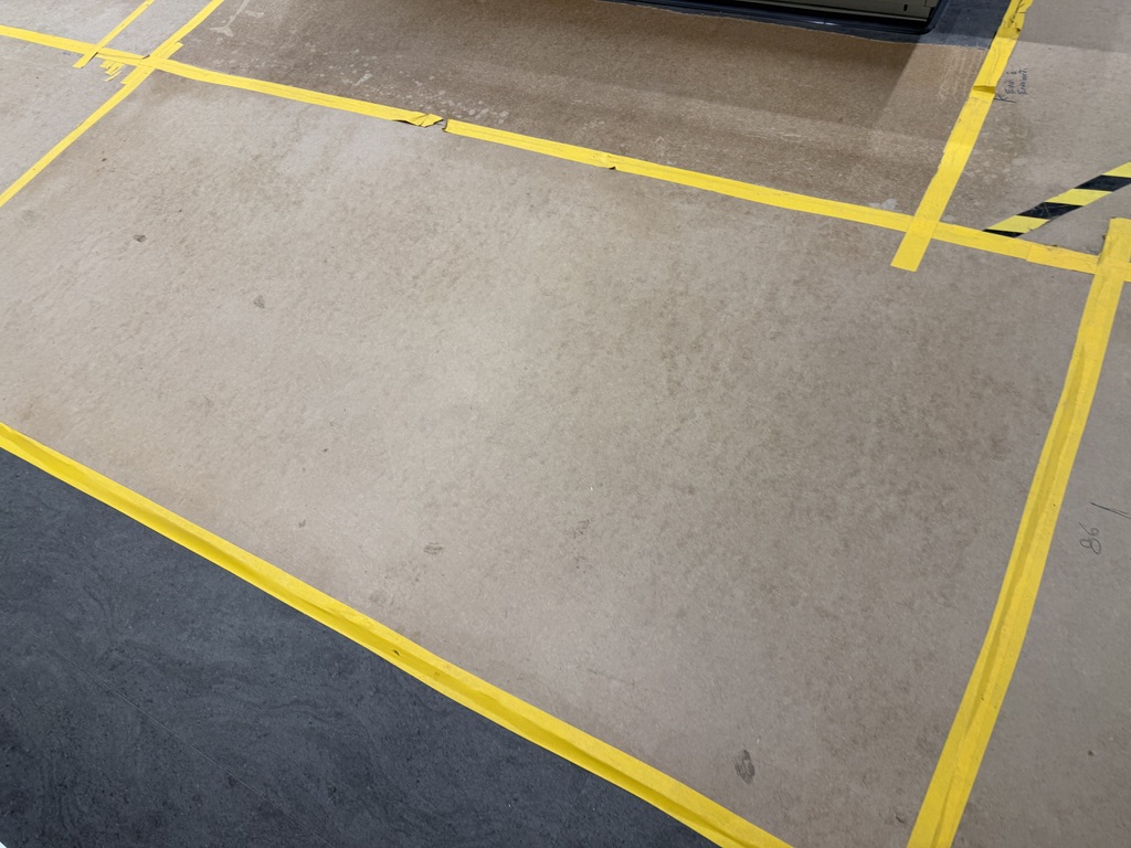 SELT / SOLD Masonitplötur H tex standard 3mm 275x122sm. (ca 465stk) 10