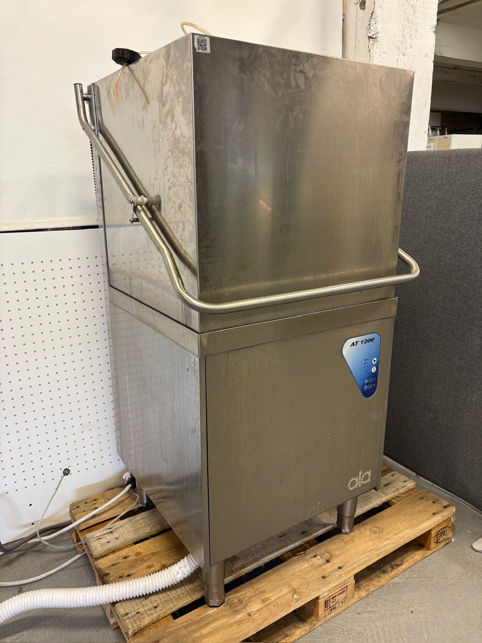 SELT / SOLD ATA-AT1200 húddvél 10 kw. 3